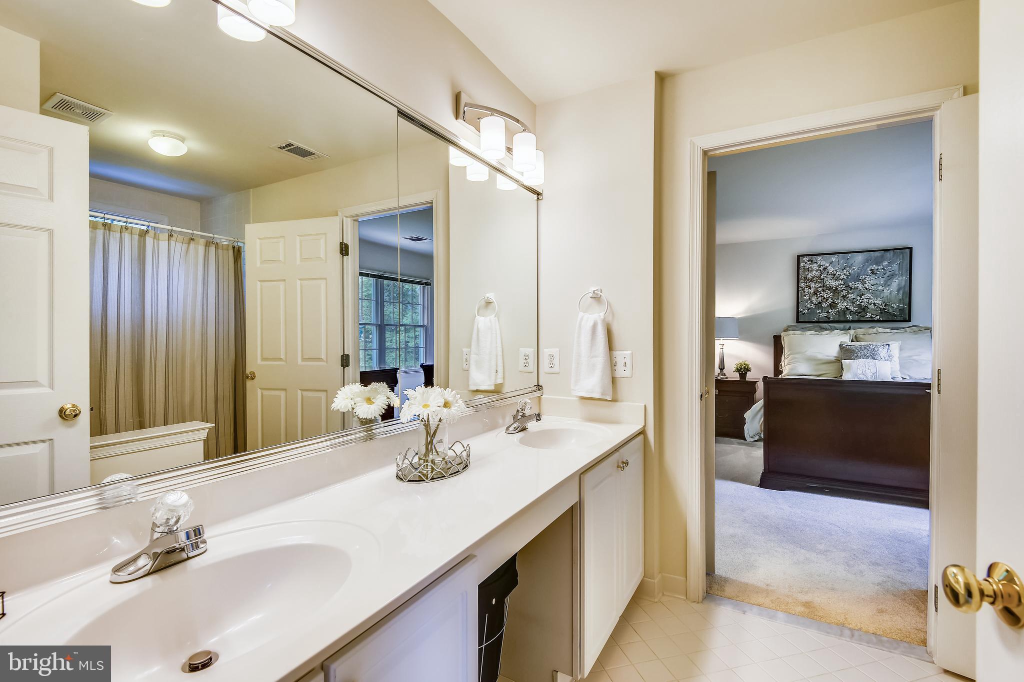 FAIR OAKS HUNT - Residential