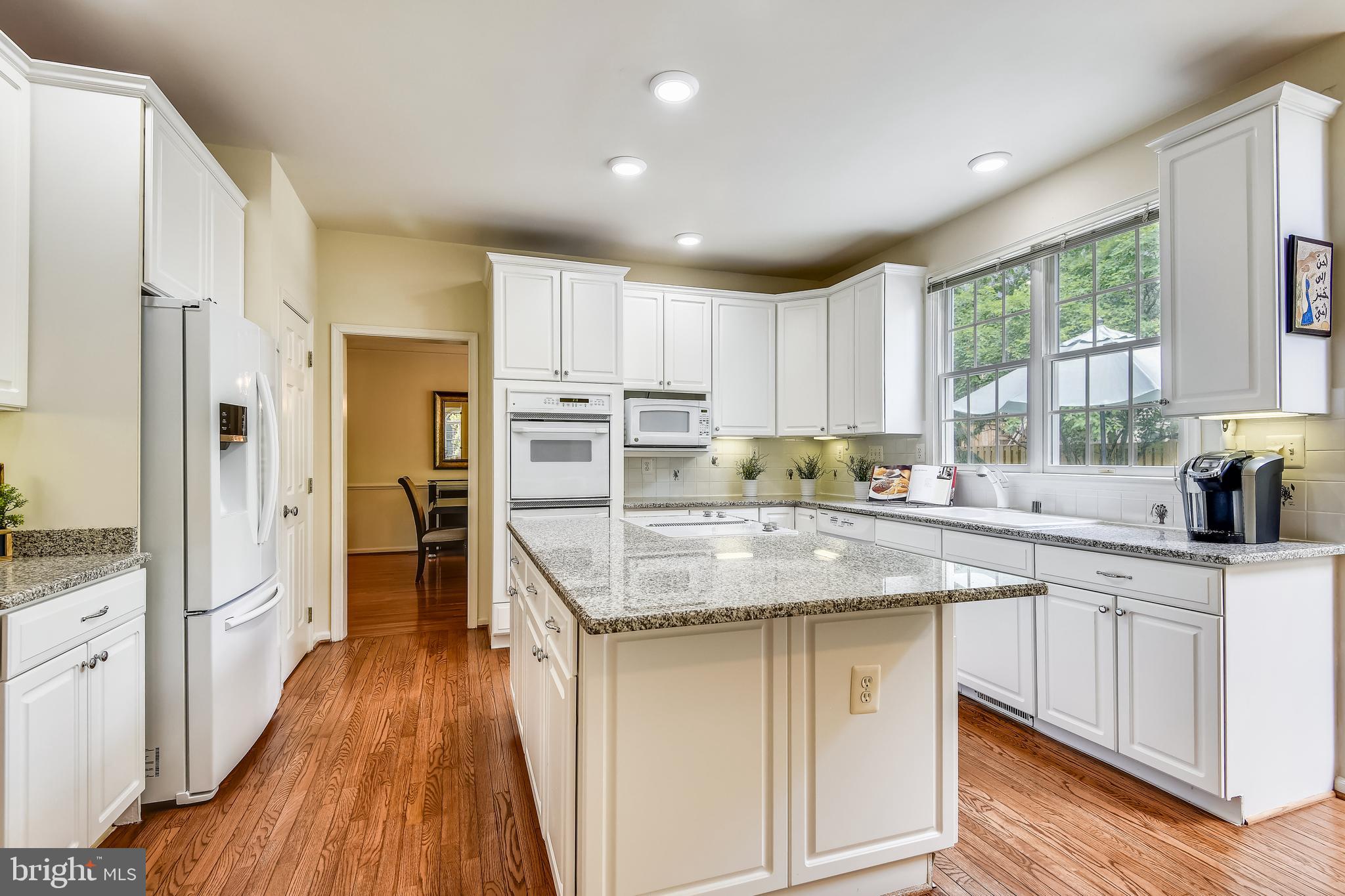 FAIR OAKS HUNT - Residential