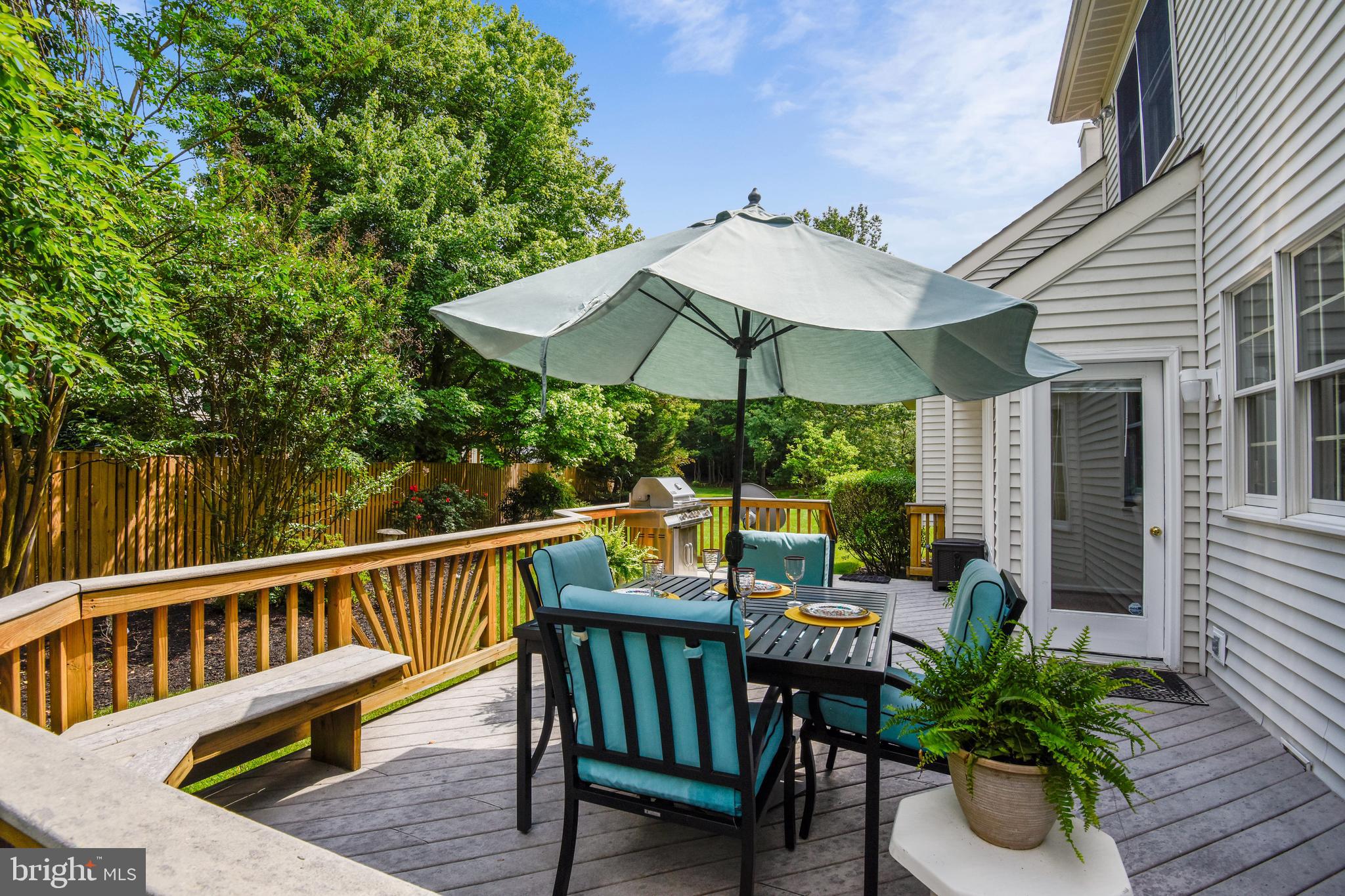 FAIR OAKS HUNT - Residential