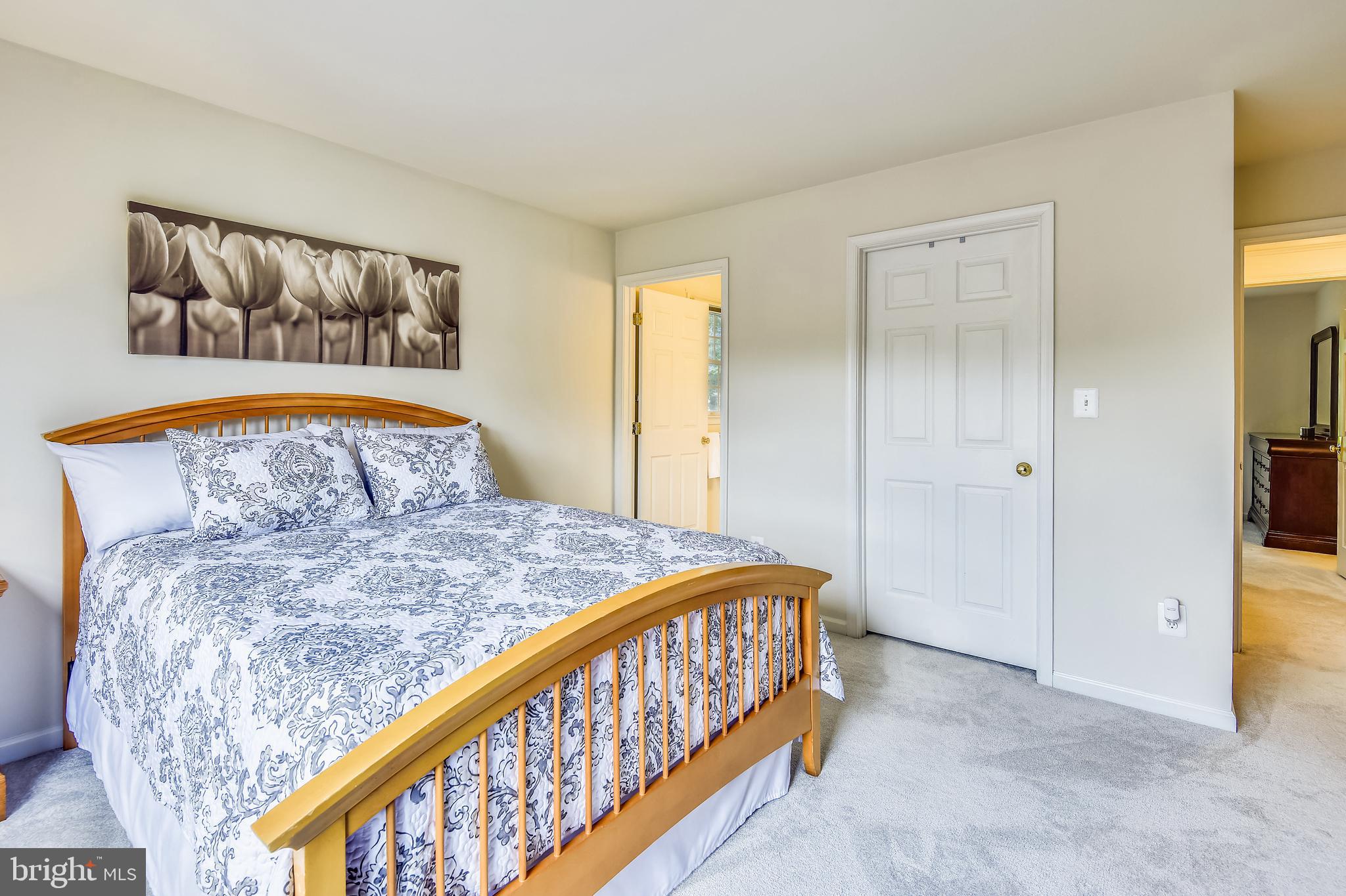 FAIR OAKS HUNT - Residential