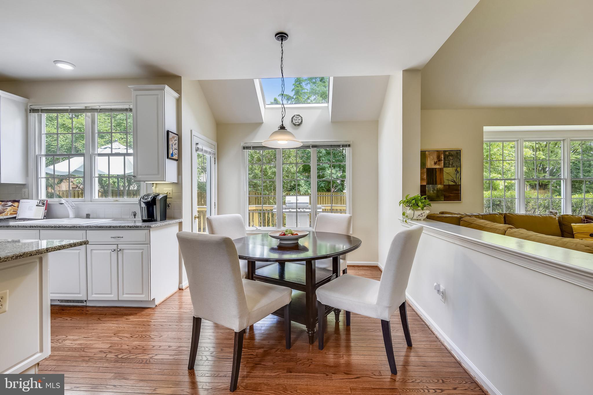 FAIR OAKS HUNT - Residential