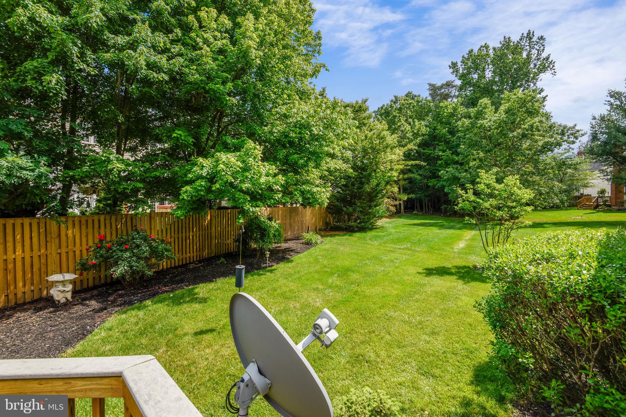 FAIR OAKS HUNT - Residential