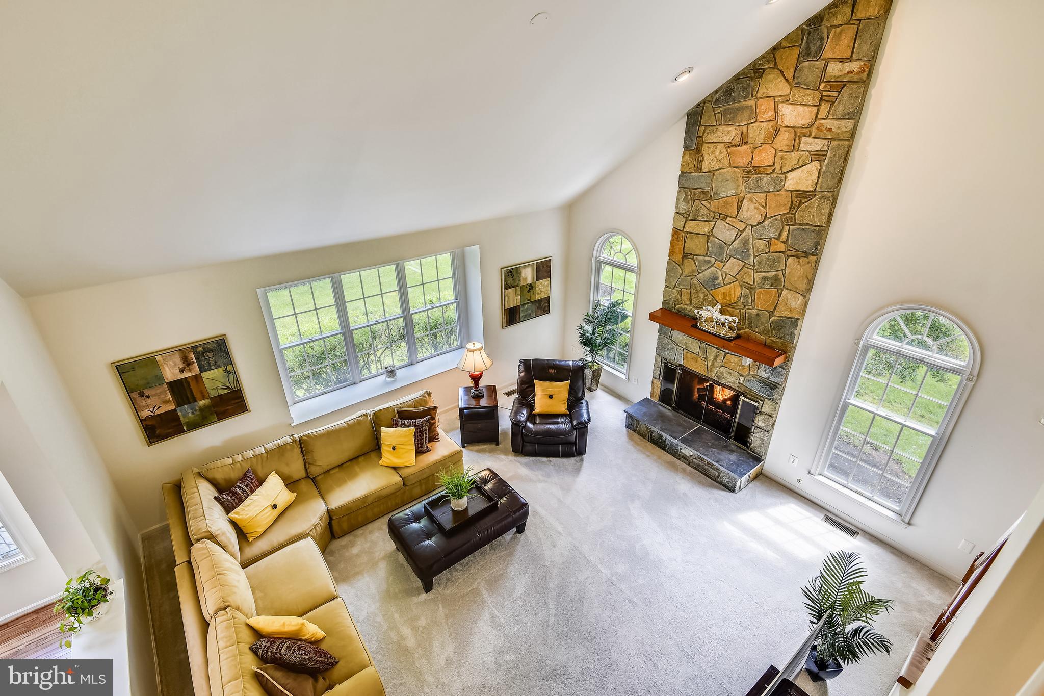 FAIR OAKS HUNT - Residential