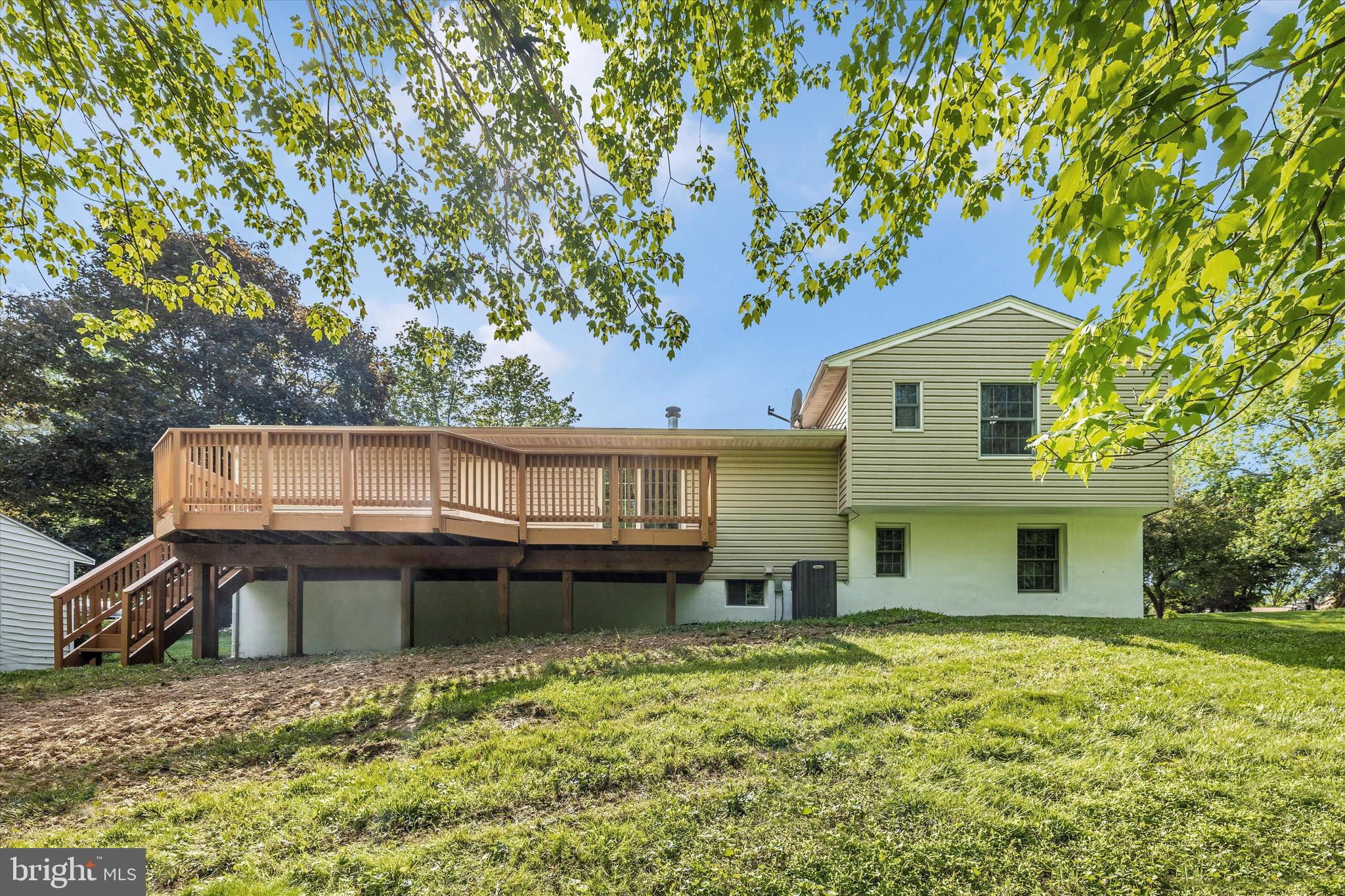 SUNNYBROOK FARMS - Residential