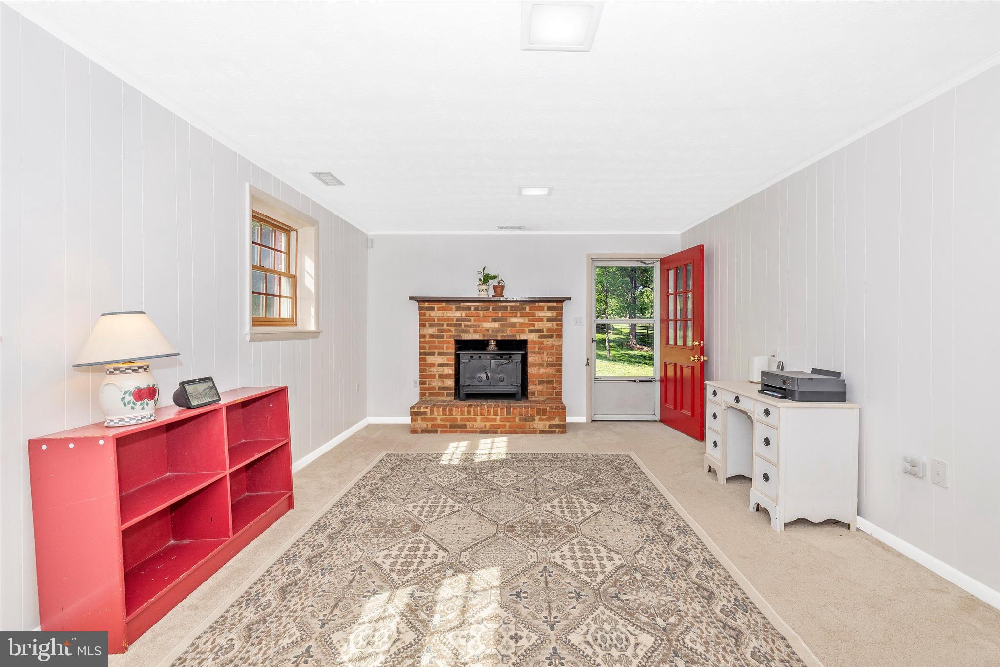 SUNNYBROOK FARMS - Residential