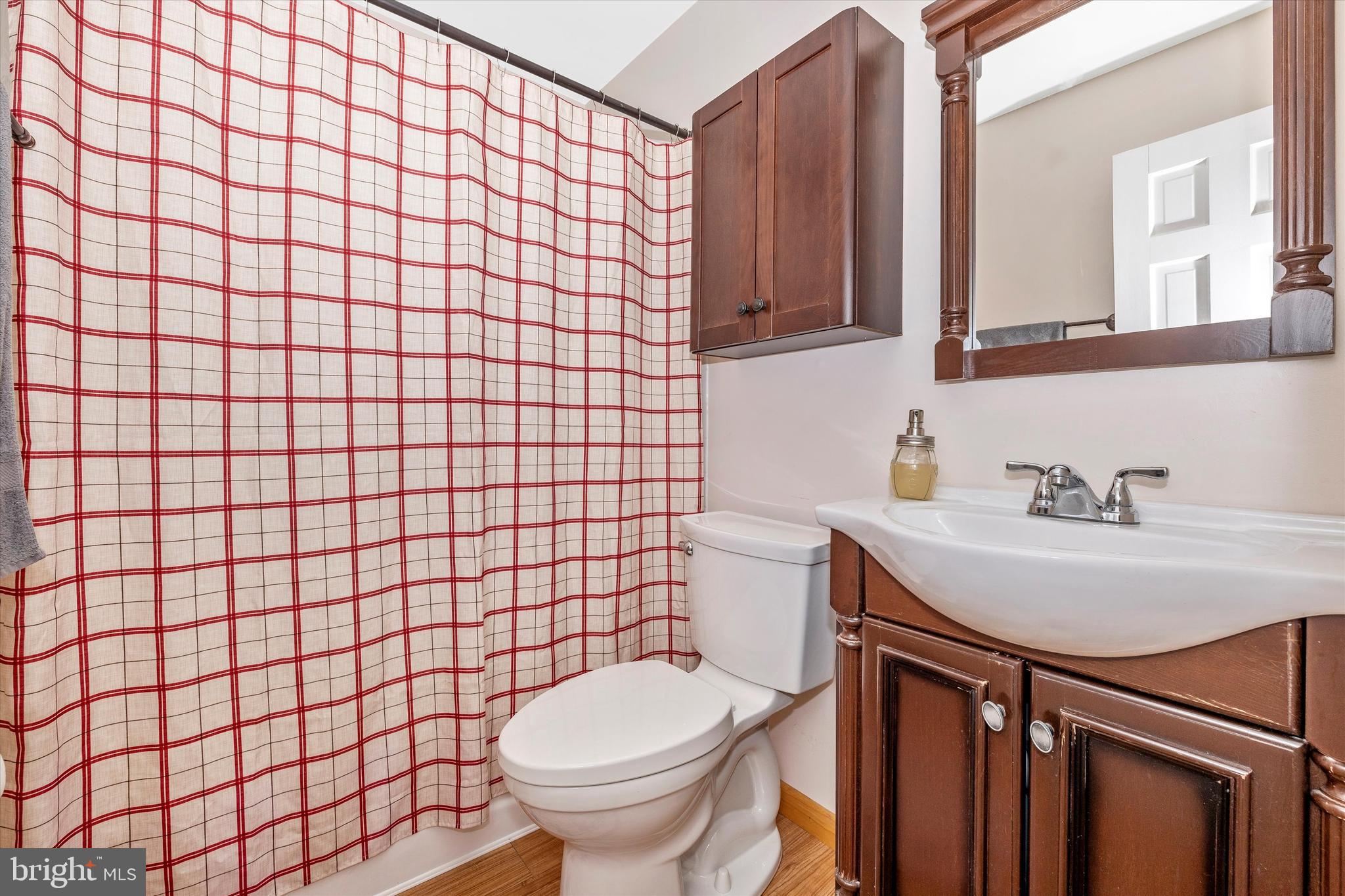 SUNNYBROOK FARMS - Residential