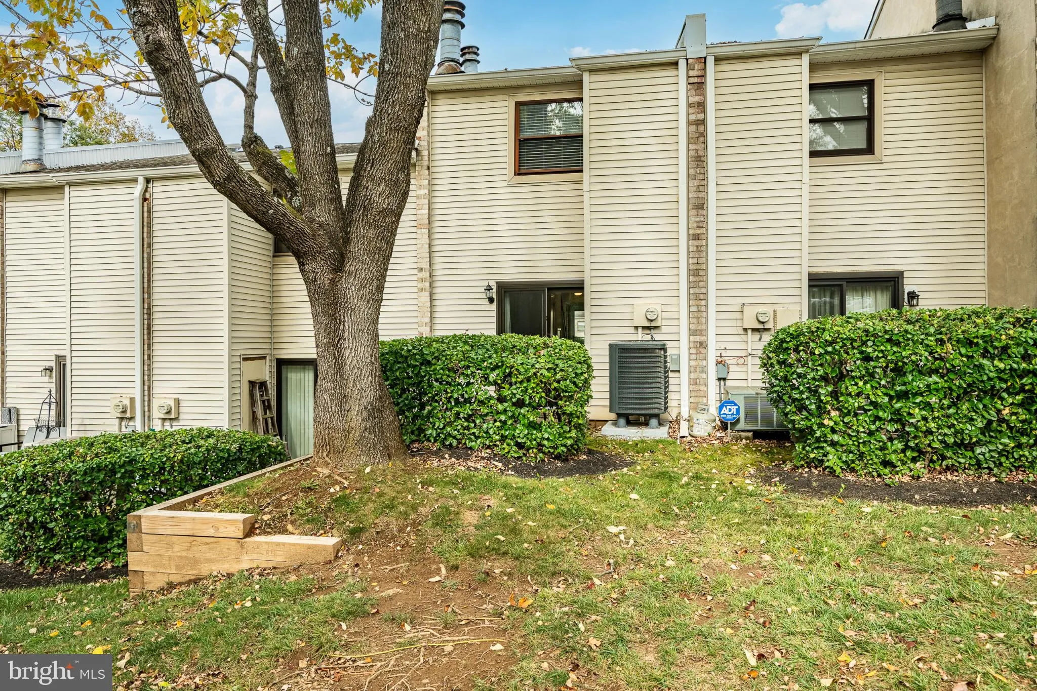 West Chester, Pennsylvania 19382, United States, 2 Bedrooms Bedrooms, ,2 BathroomsBathrooms,Residential,Active,231645