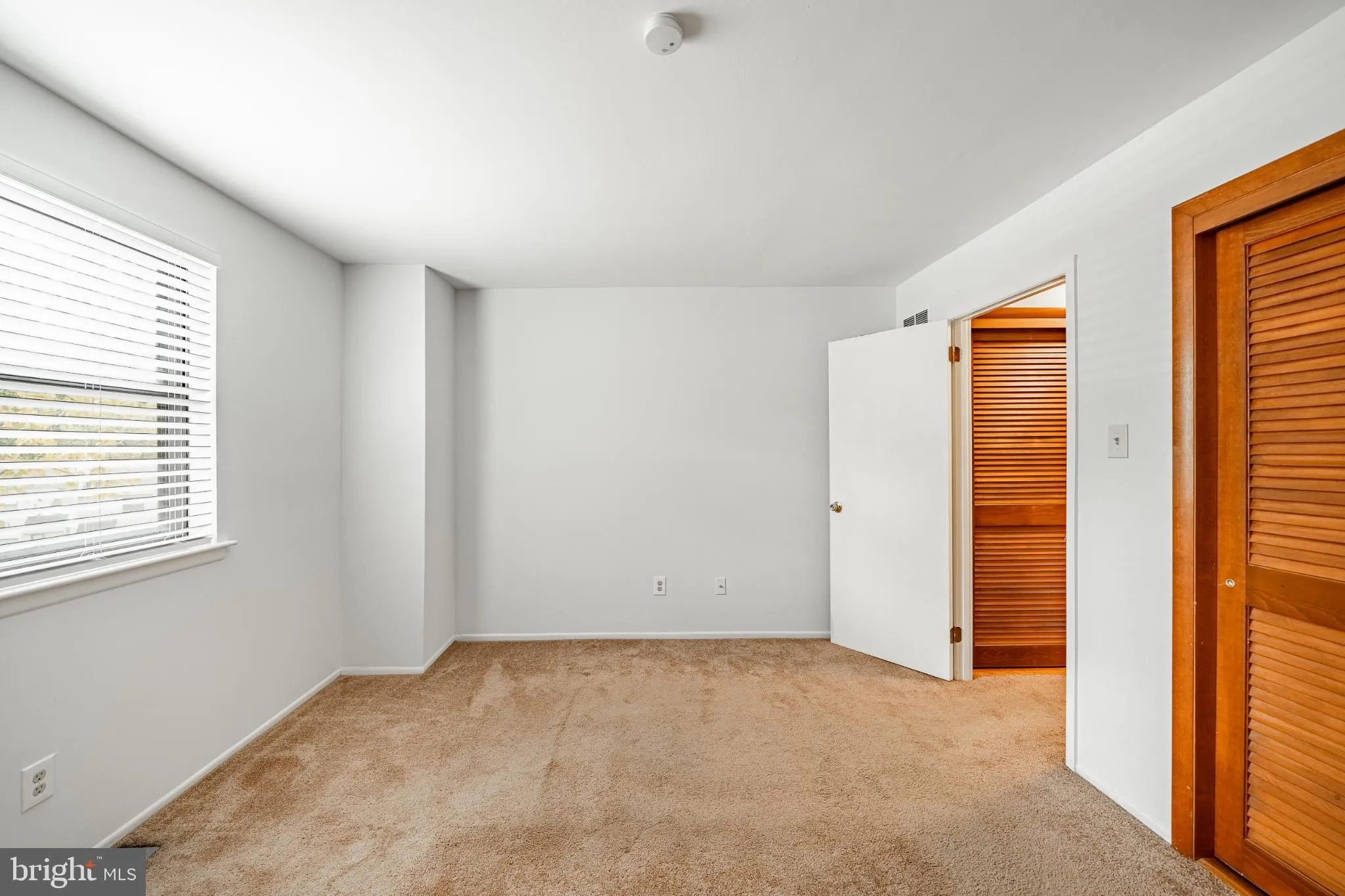 West Chester, Pennsylvania 19382, United States, 2 Bedrooms Bedrooms, ,2 BathroomsBathrooms,Residential,Active,231645