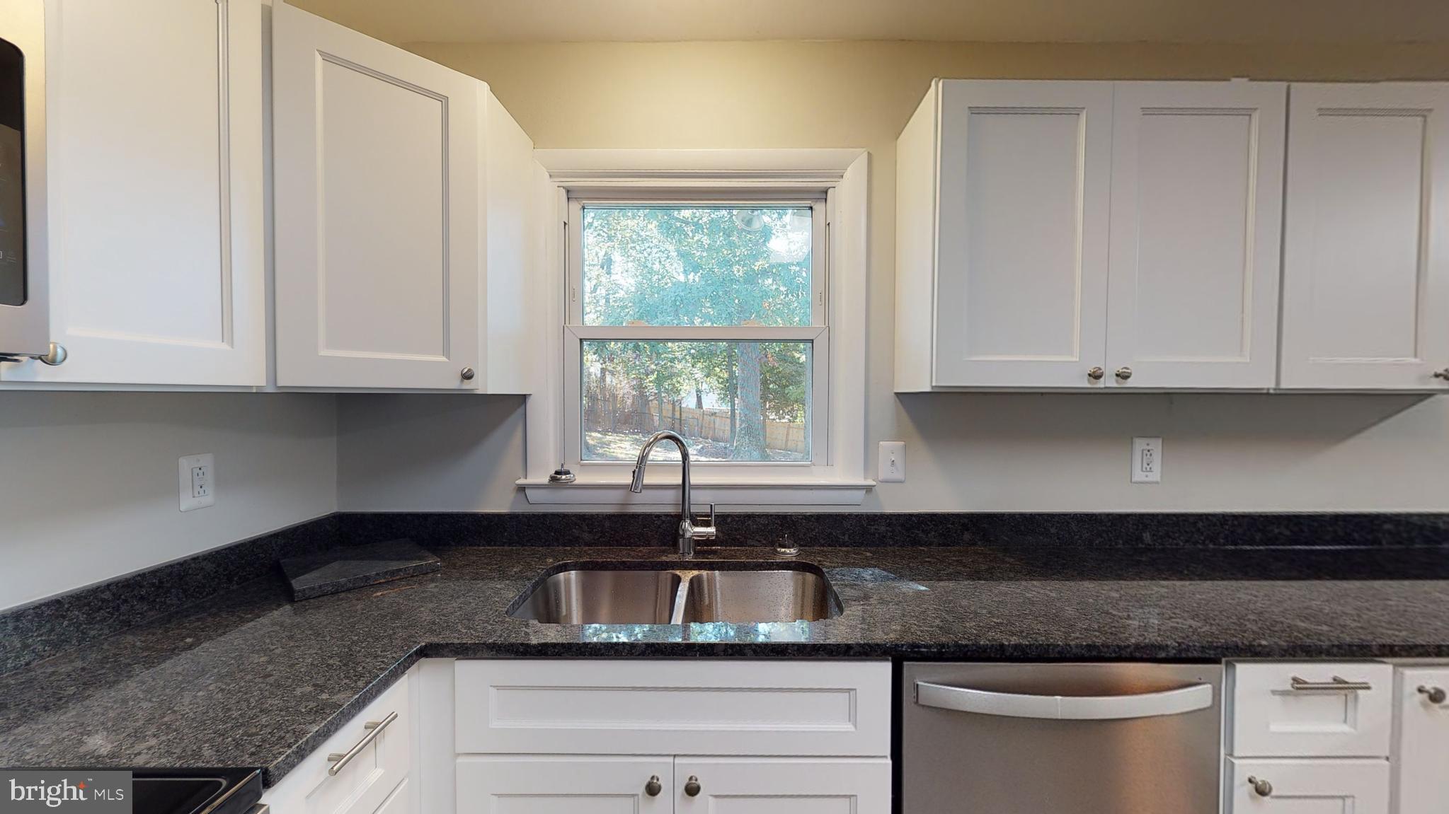 STRAWBERRY HILL EST SUB - Residential