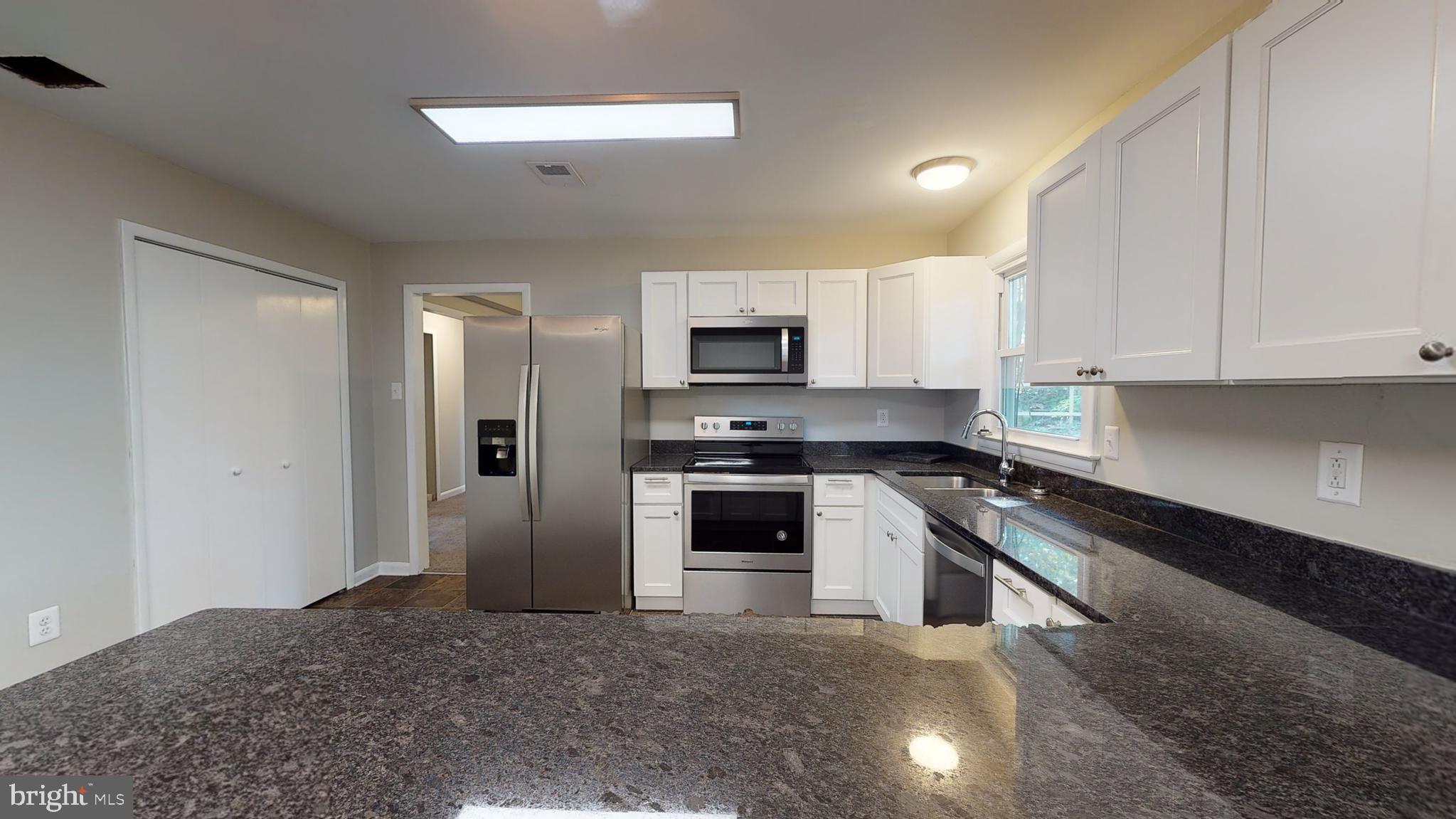 STRAWBERRY HILL EST SUB - Residential