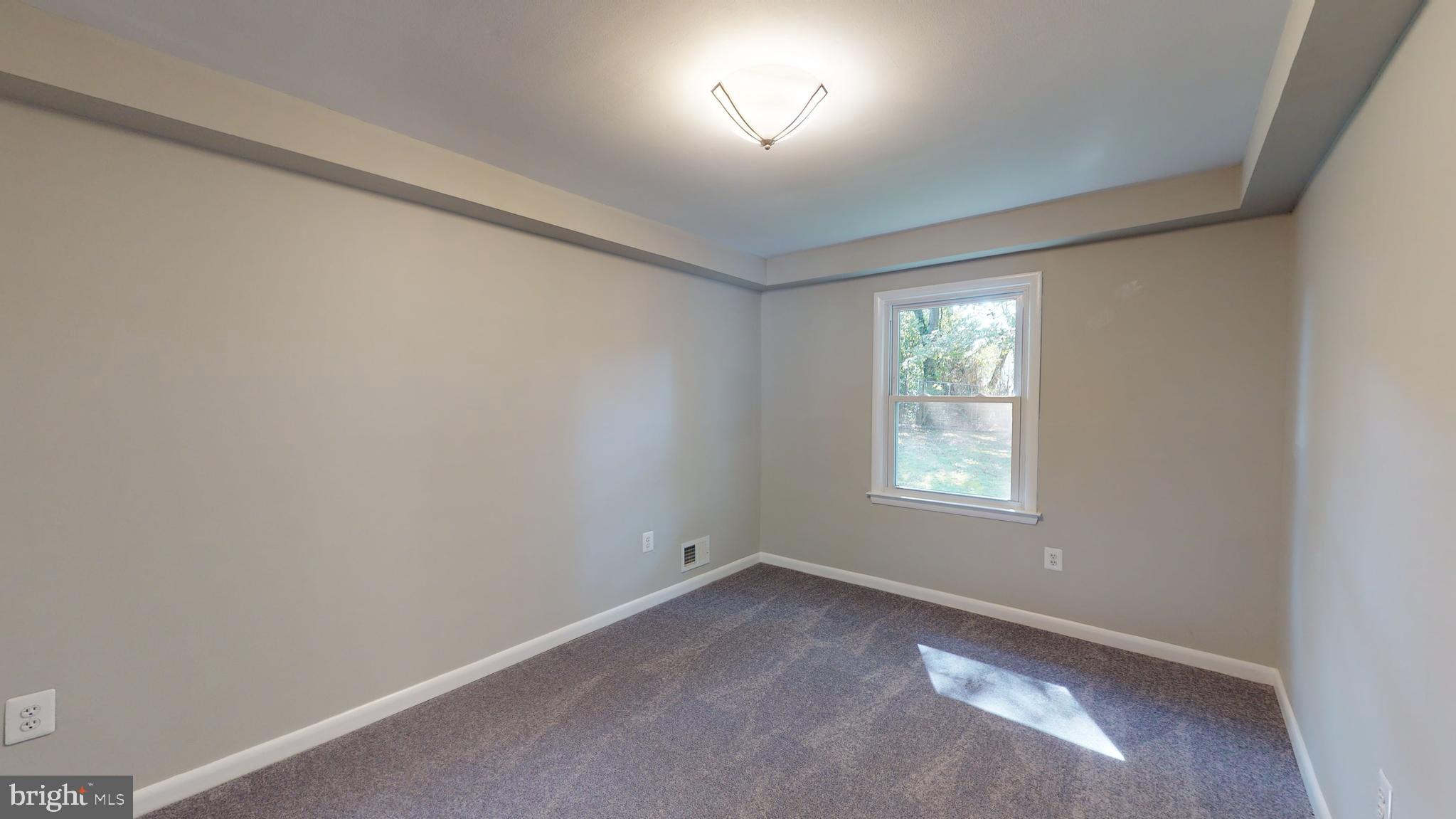 STRAWBERRY HILL EST SUB - Residential