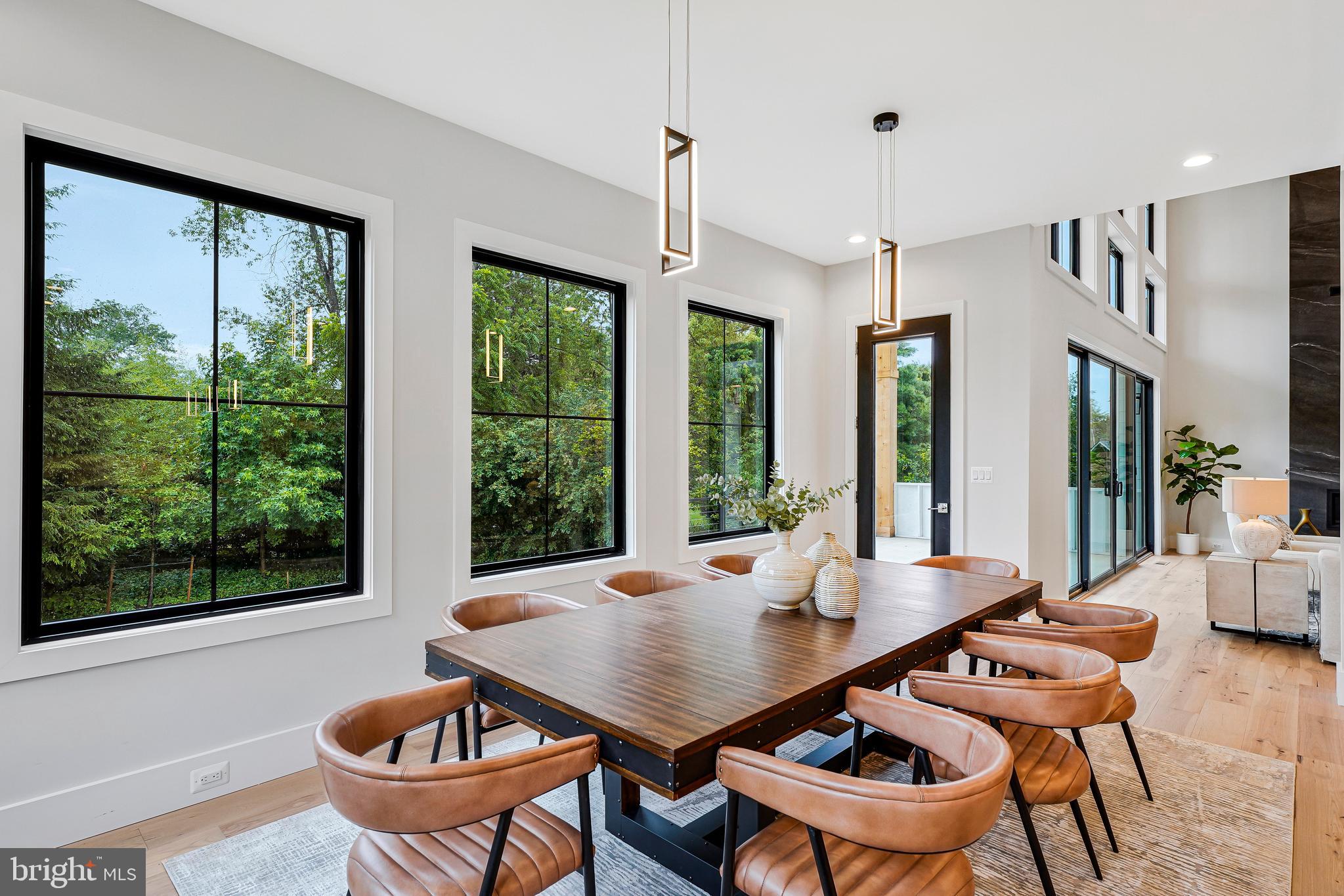 OAKTON - Residential