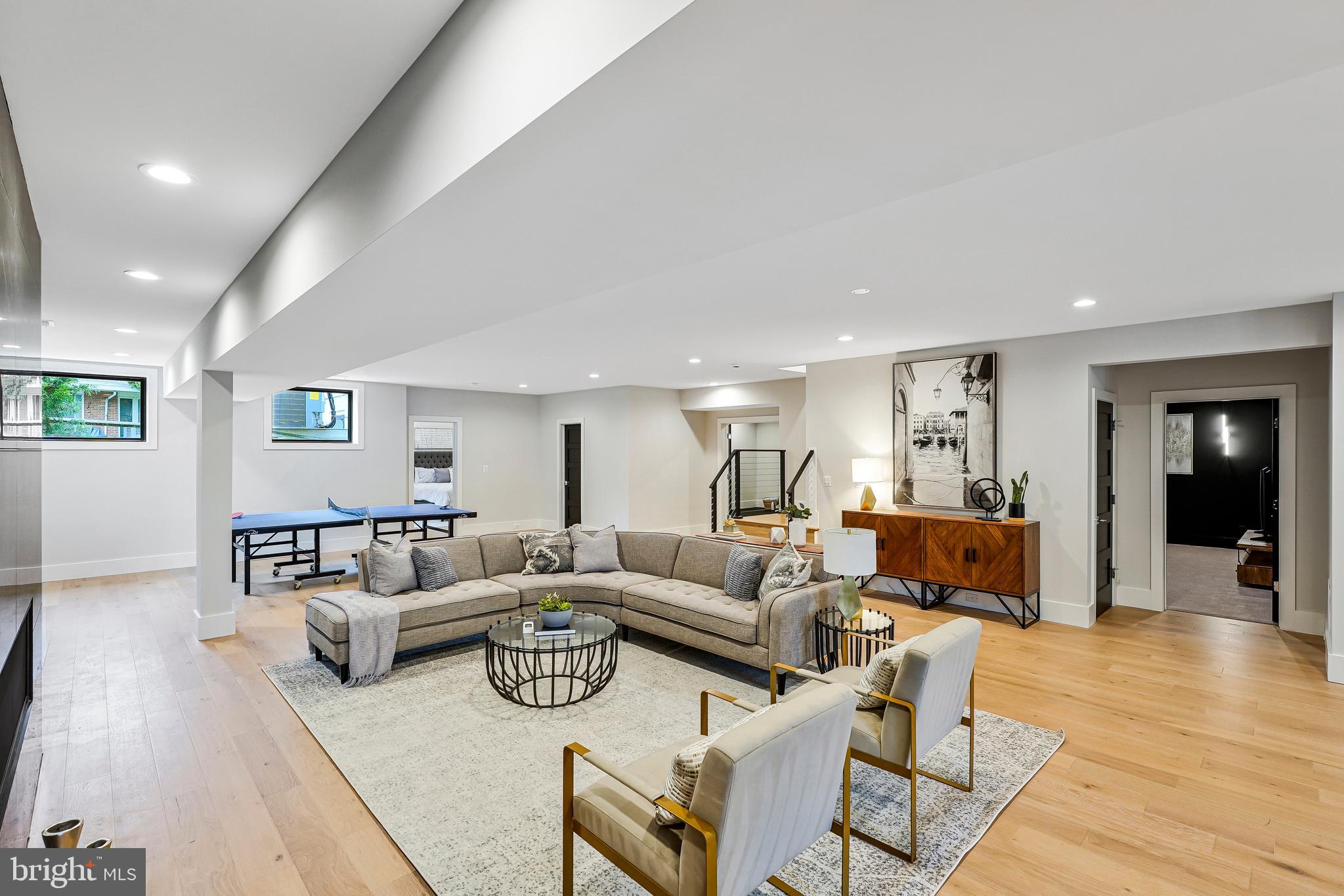 OAKTON - Residential