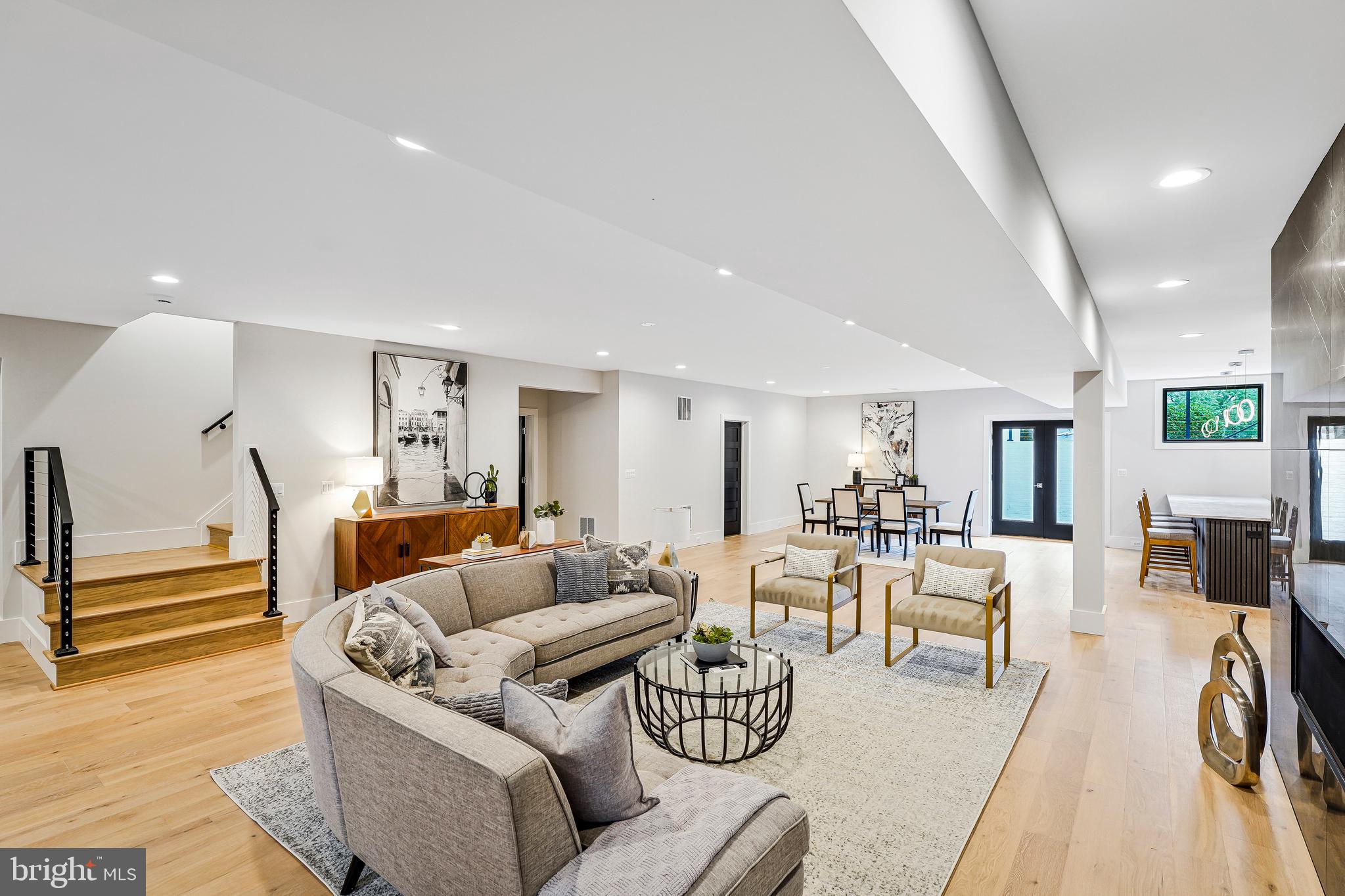 OAKTON - Residential