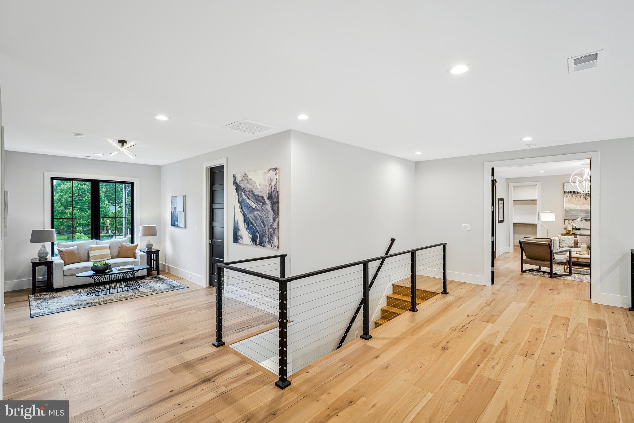 OAKTON - Residential