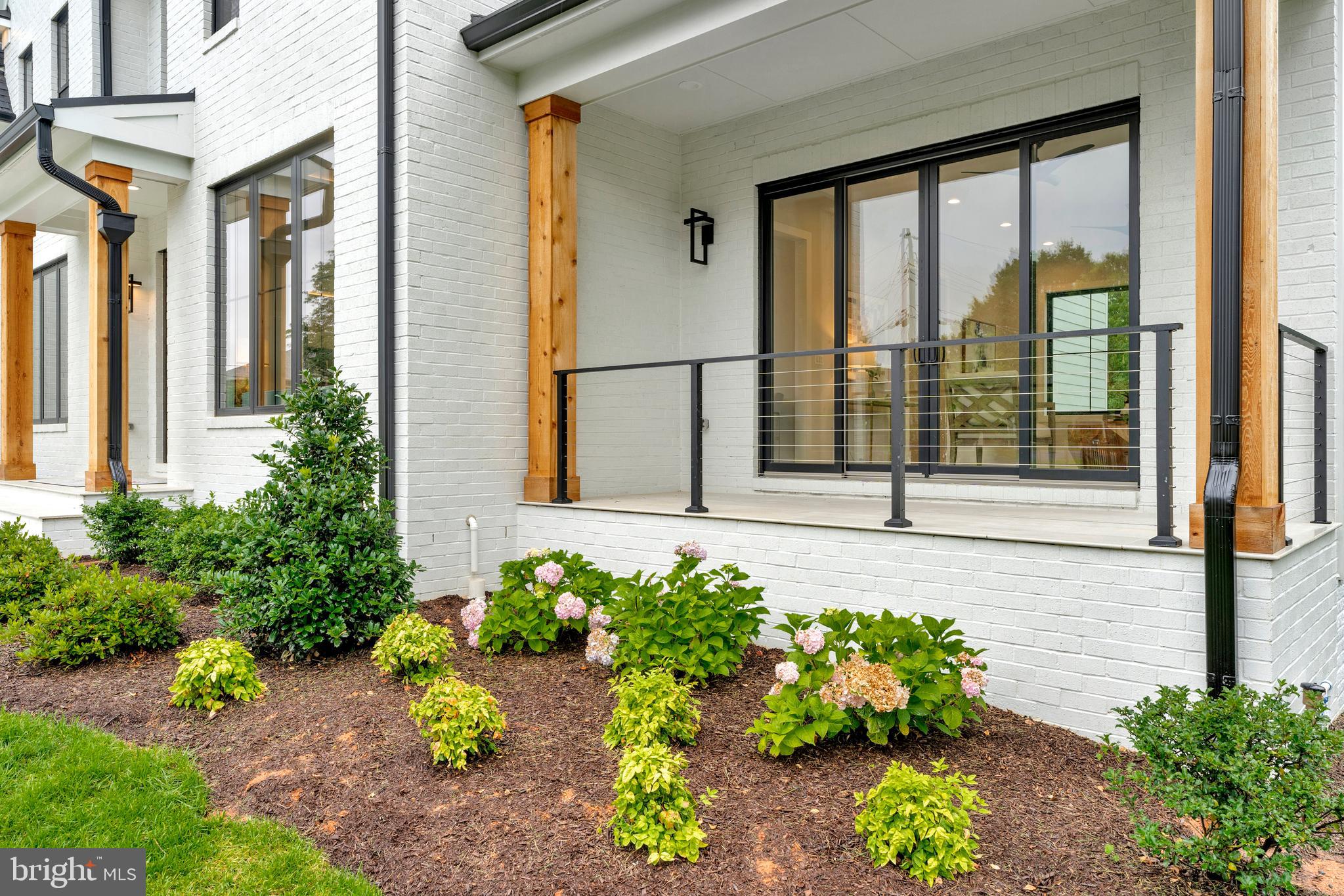 OAKTON - Residential