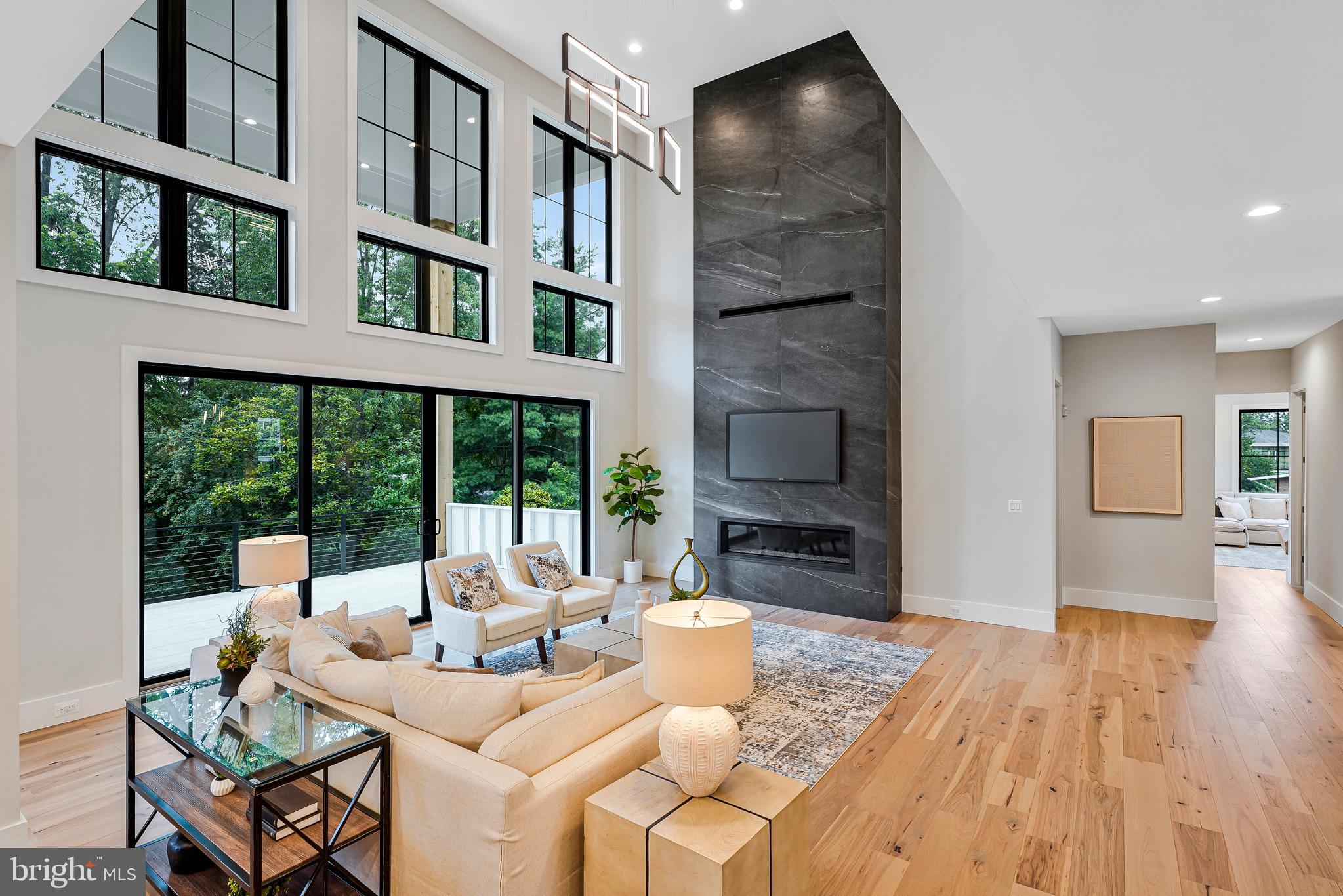 OAKTON - Residential