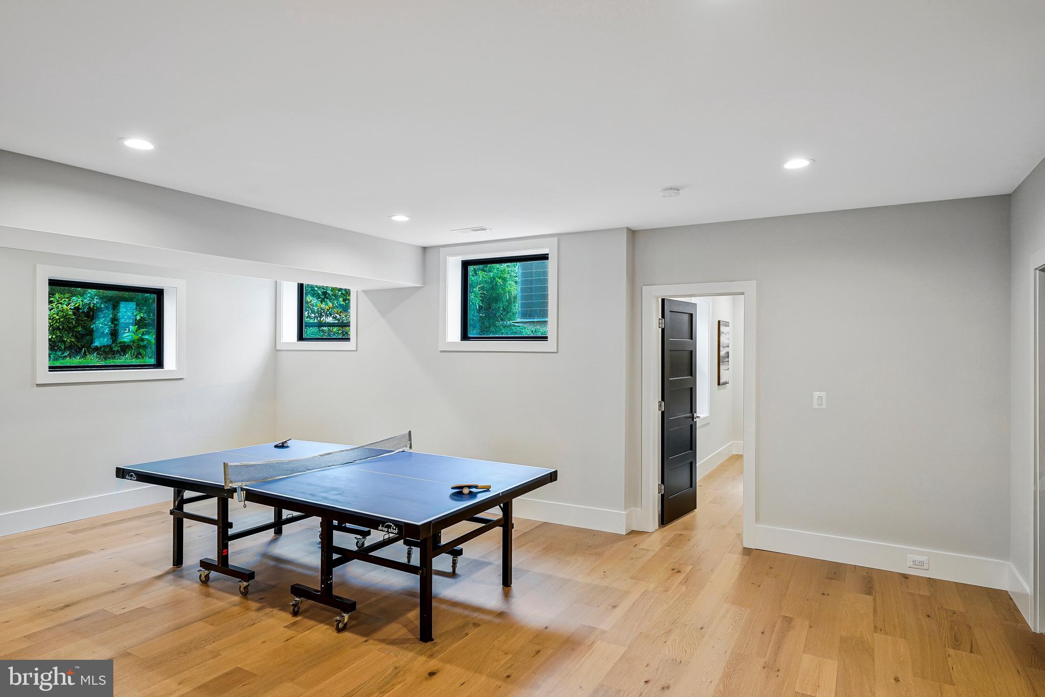 OAKTON - Residential