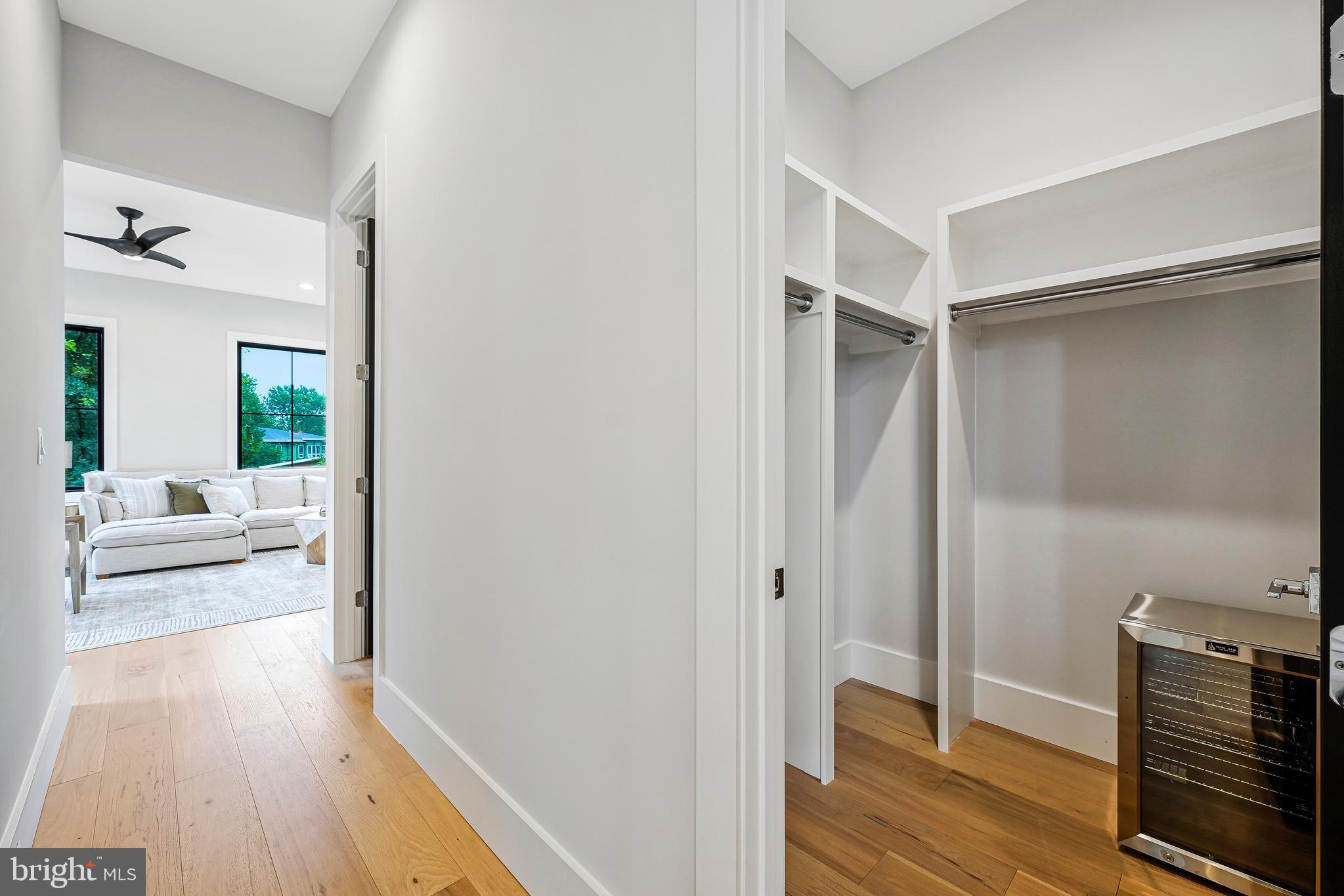 OAKTON - Residential