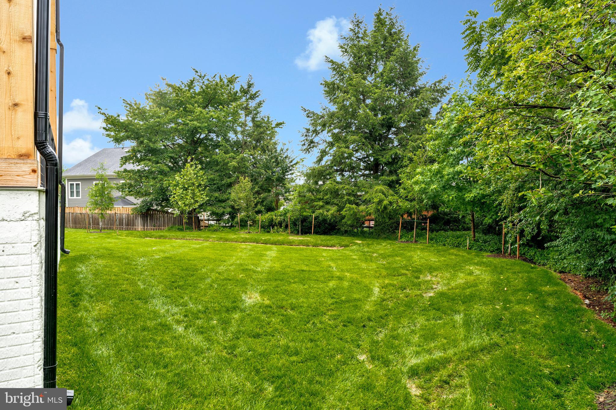 OAKTON - Residential