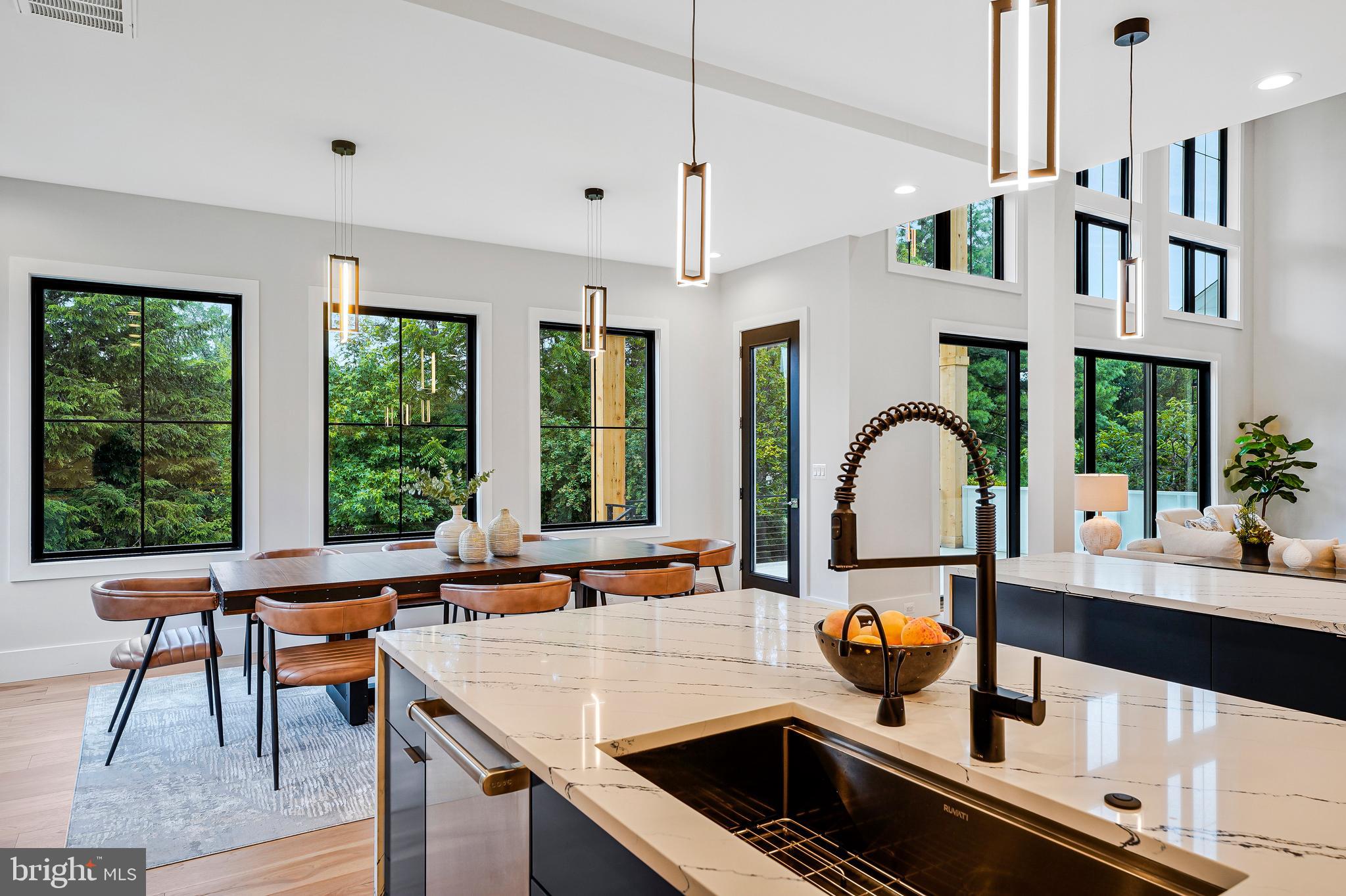 OAKTON - Residential