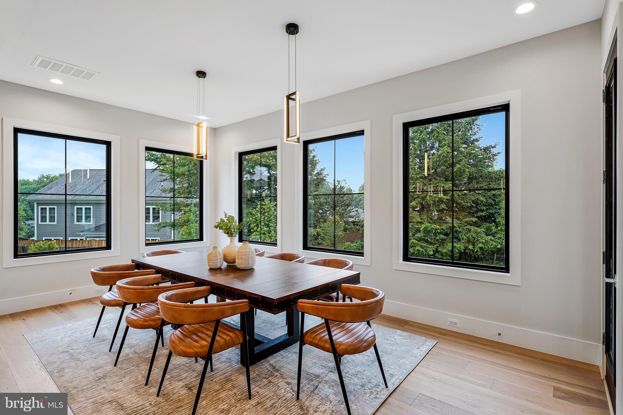 OAKTON - Residential