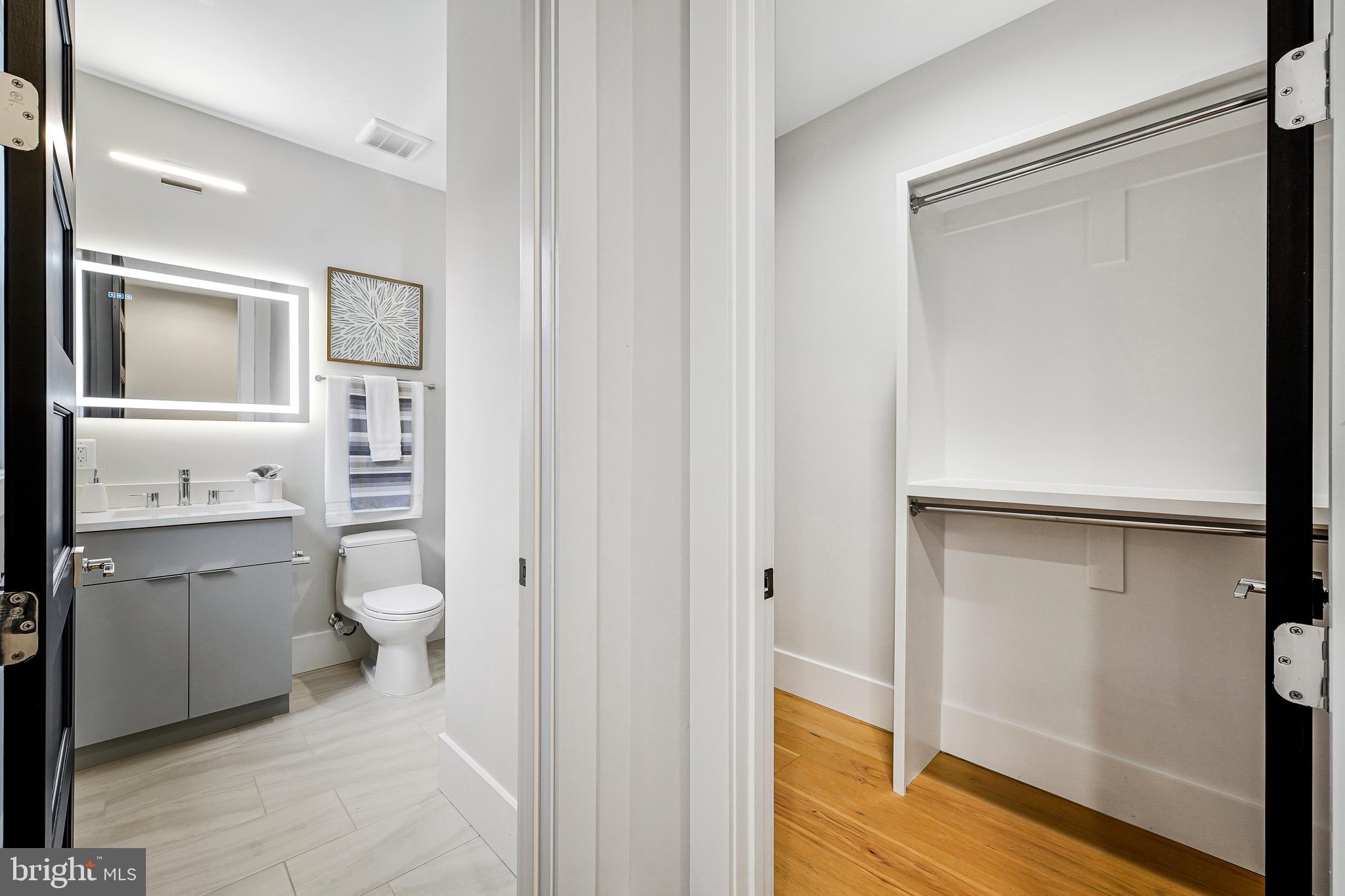 OAKTON - Residential