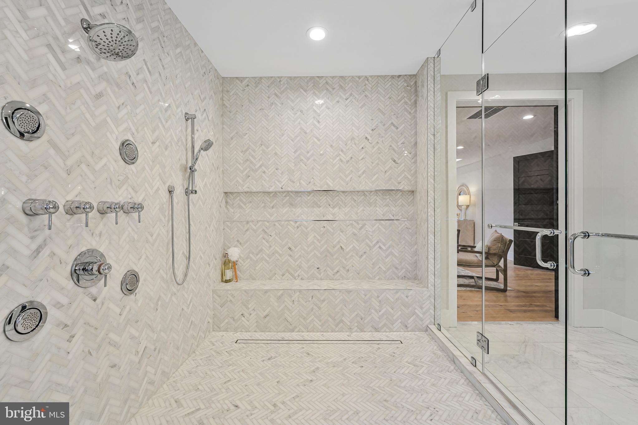 OAKTON - Residential