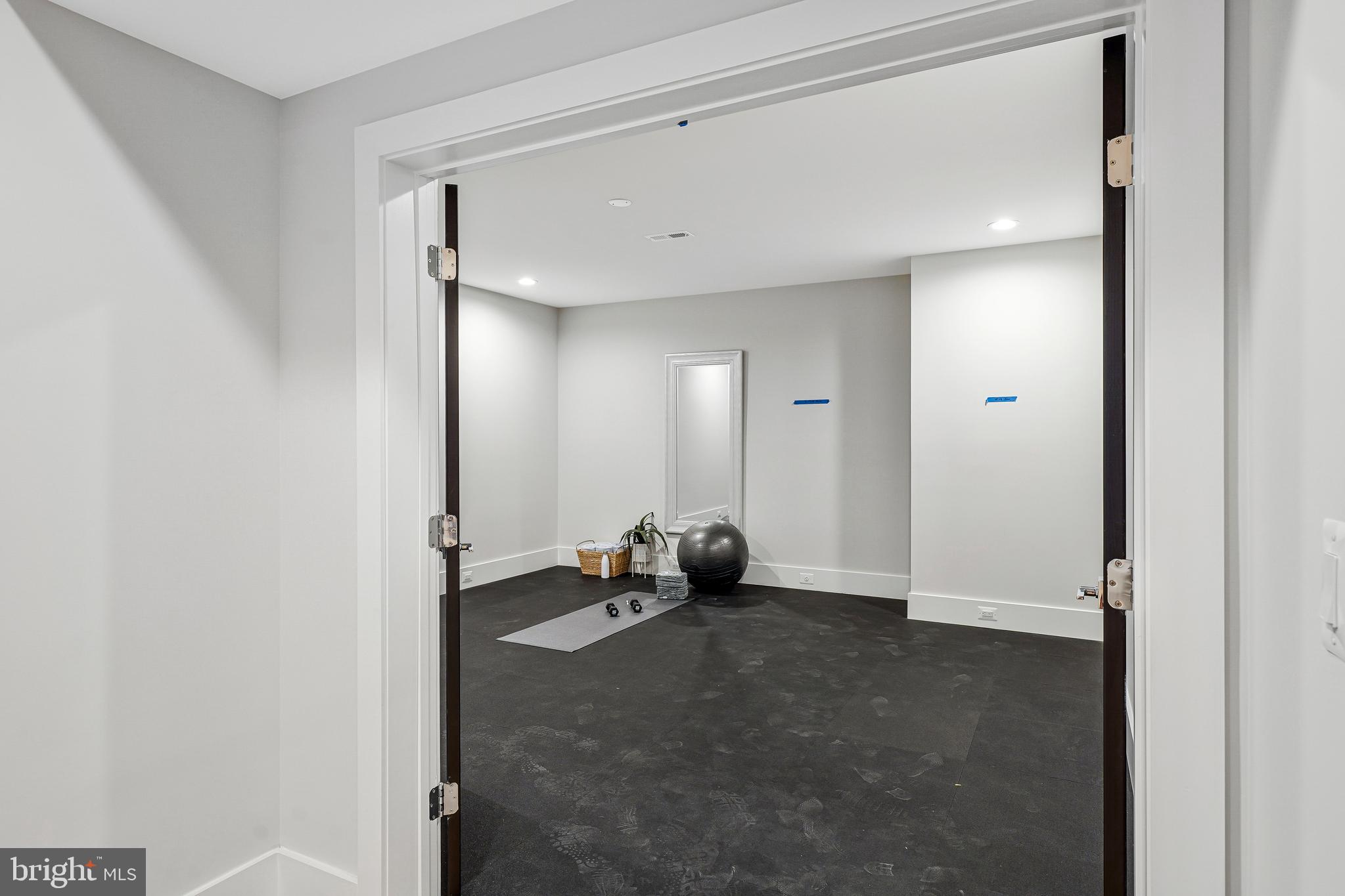 OAKTON - Residential