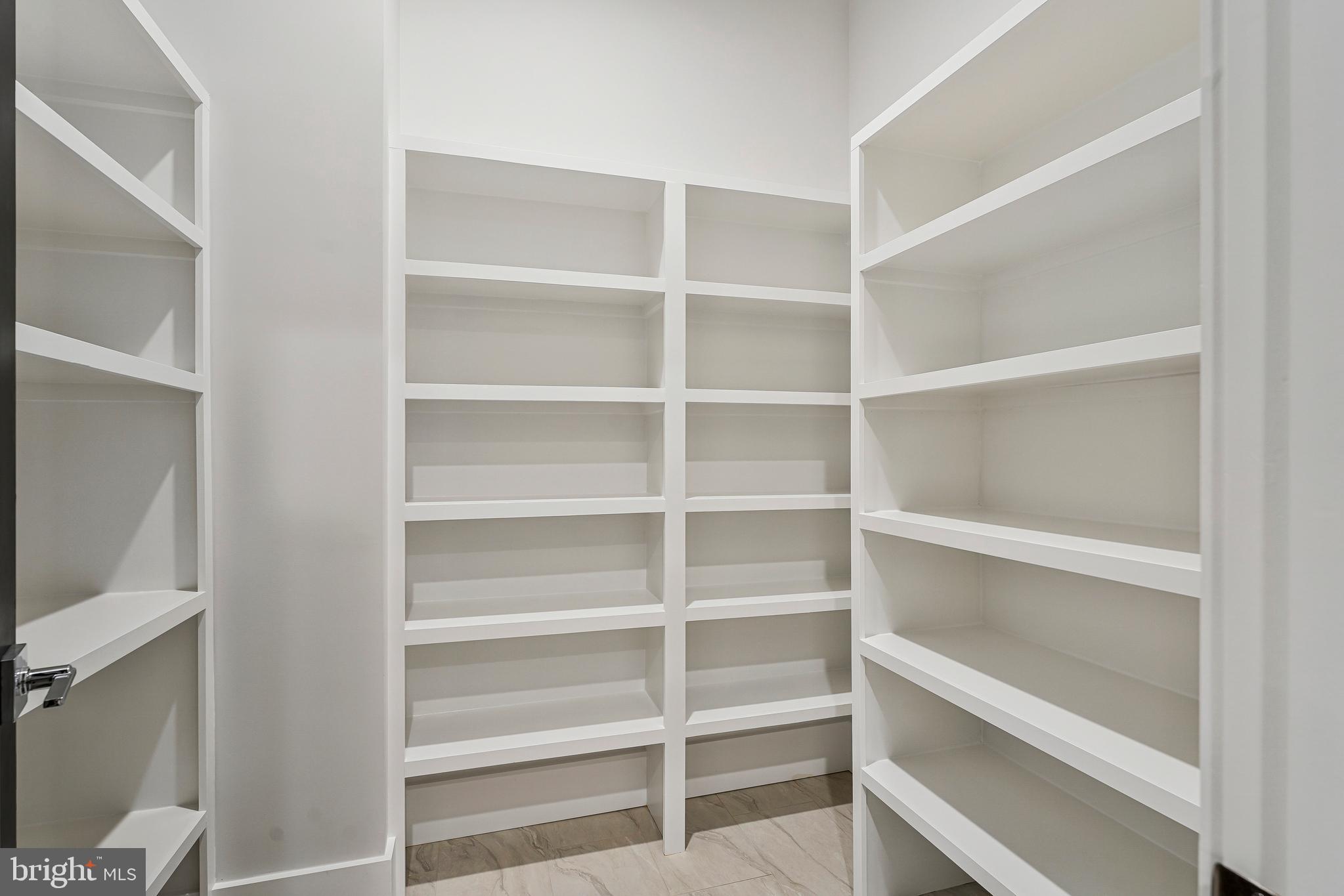 OAKTON - Residential