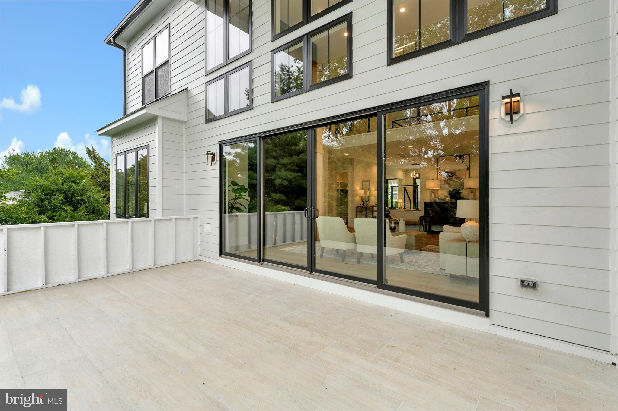 OAKTON - Residential