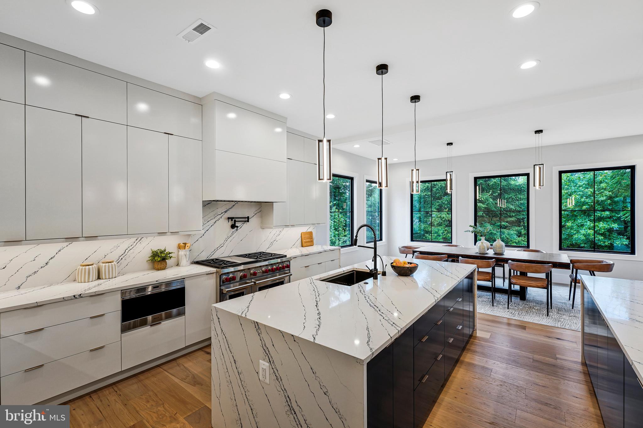 OAKTON - Residential