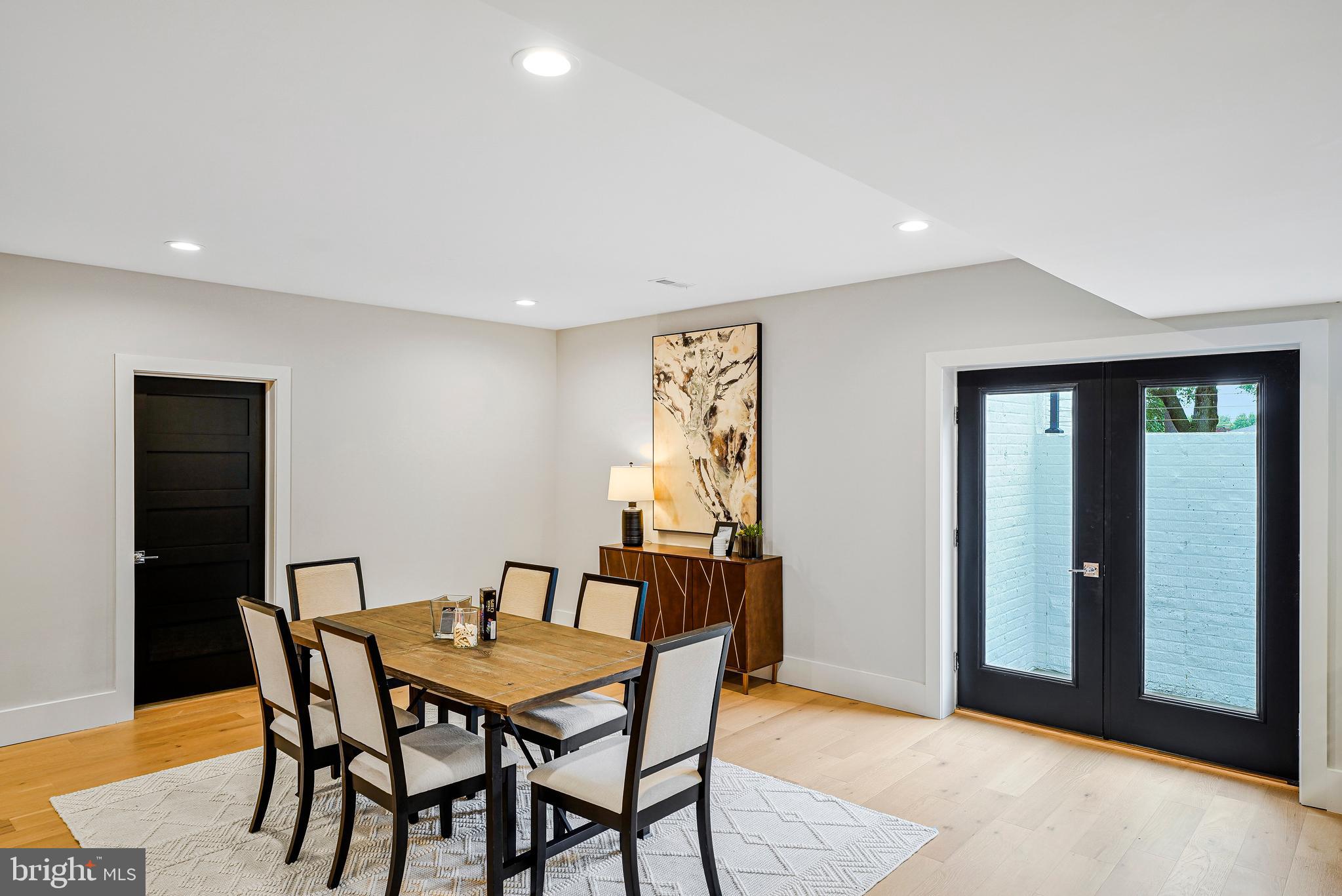 OAKTON - Residential