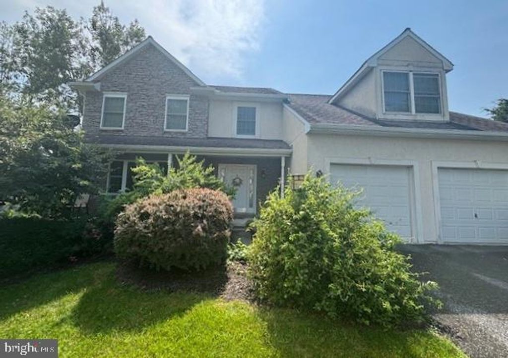 Photo of 2615 Farmstead Way, YORK, PA 17408 (MLS # PAYK2084986)