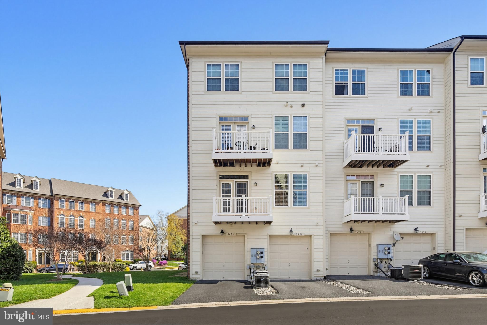 VILLAGES OF URBANA - Residential