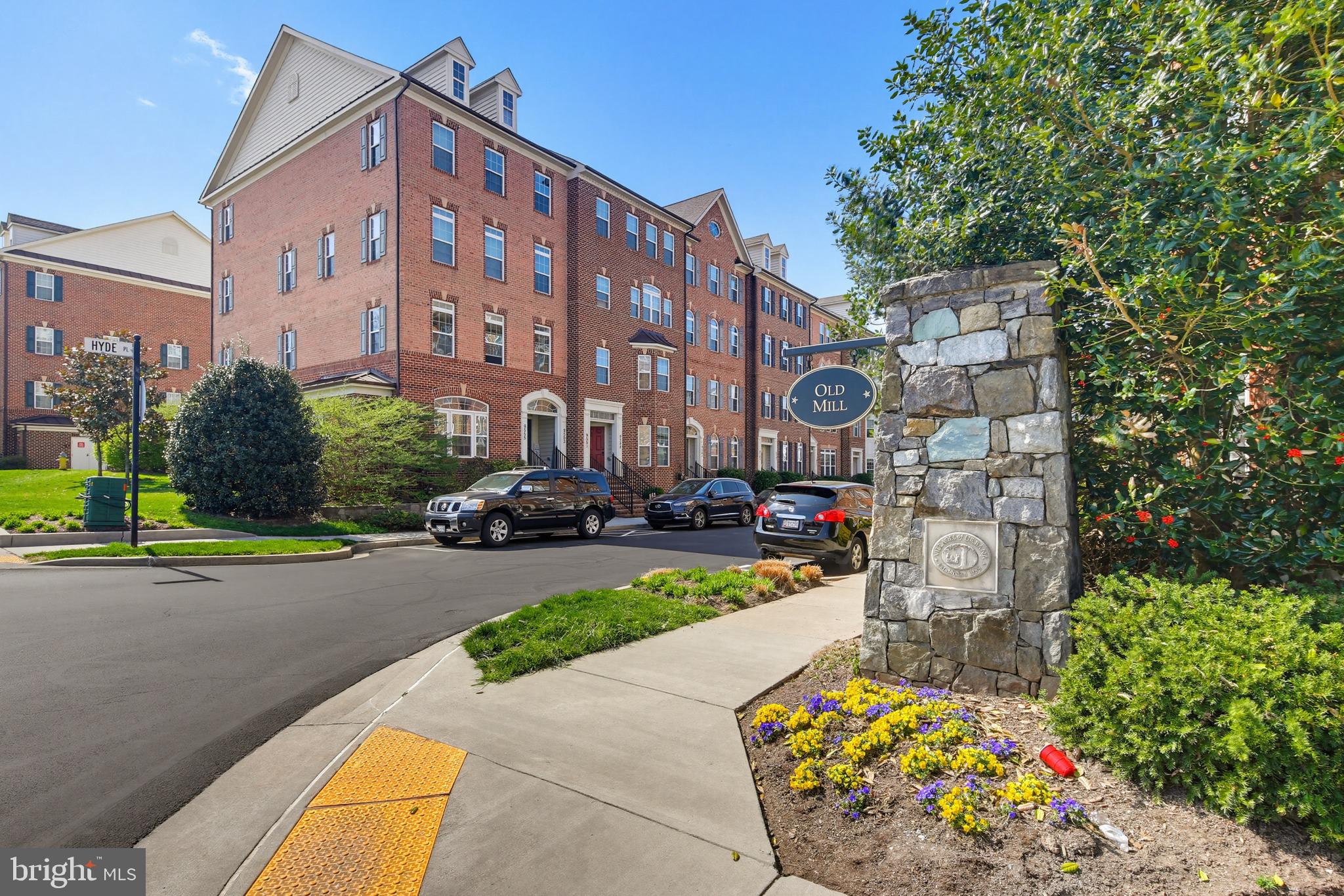 VILLAGES OF URBANA - Residential