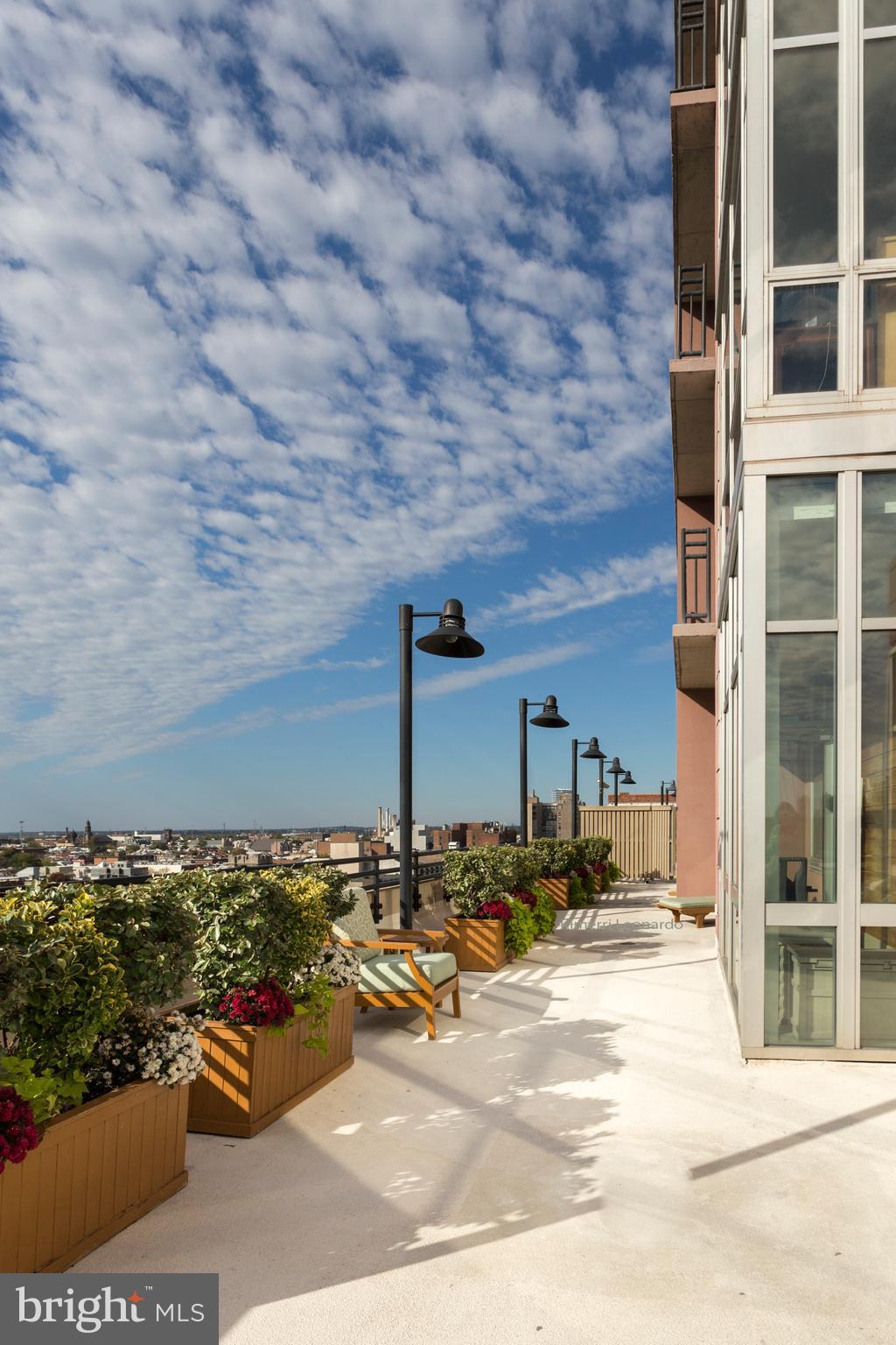 AVENUE OF THE ARTS - Residential