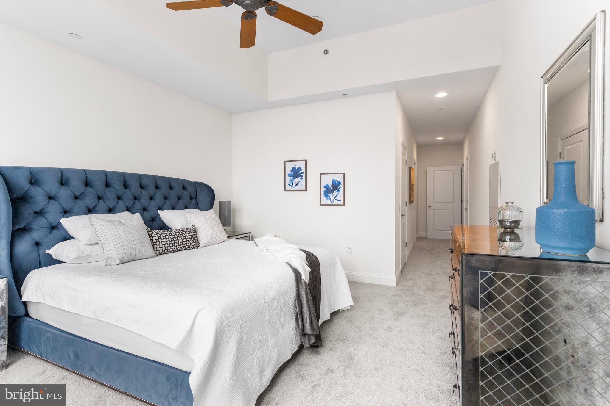 AVENUE OF THE ARTS - Residential