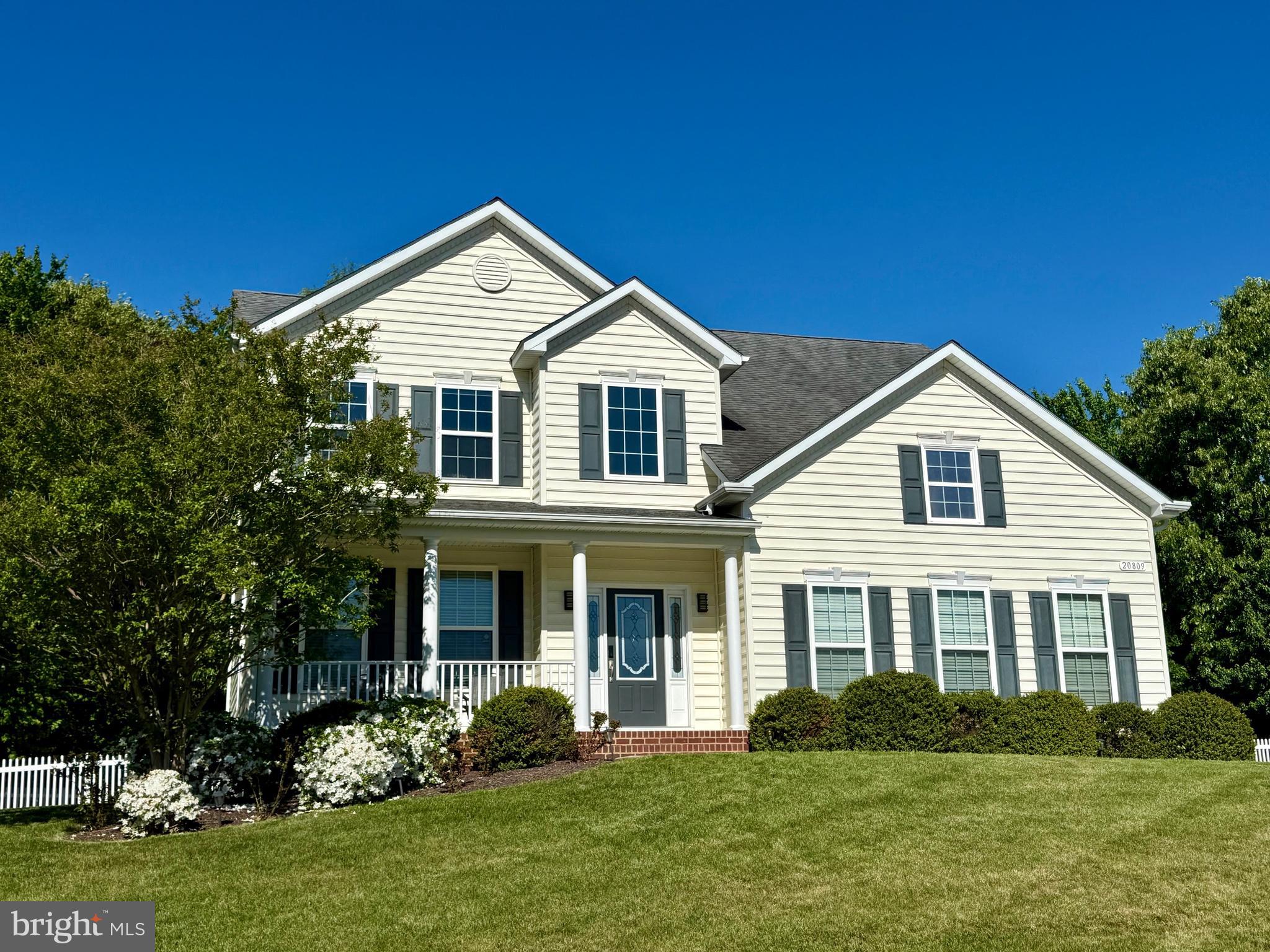 PEMBROOKE - Residential
