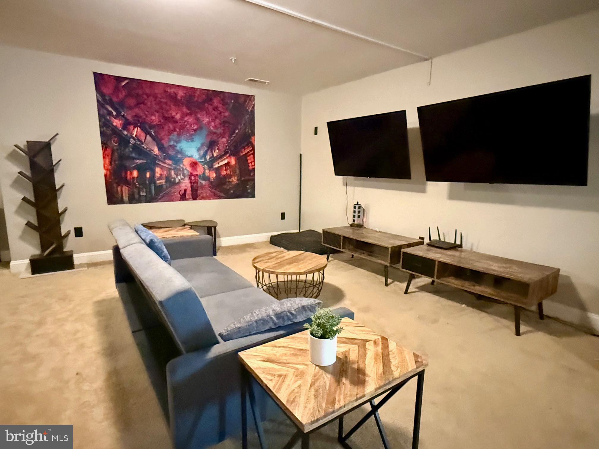 PEMBROOKE - Residential