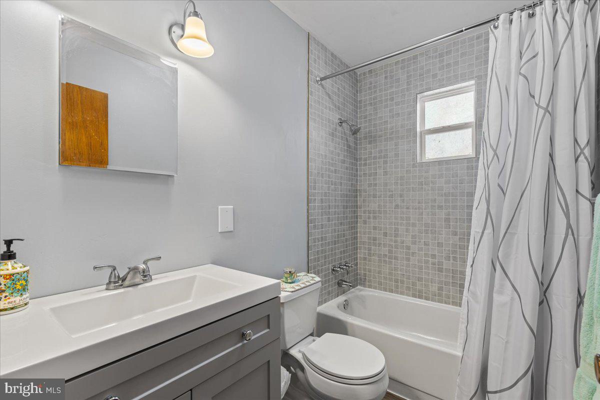 COBB ISLAND - Residential