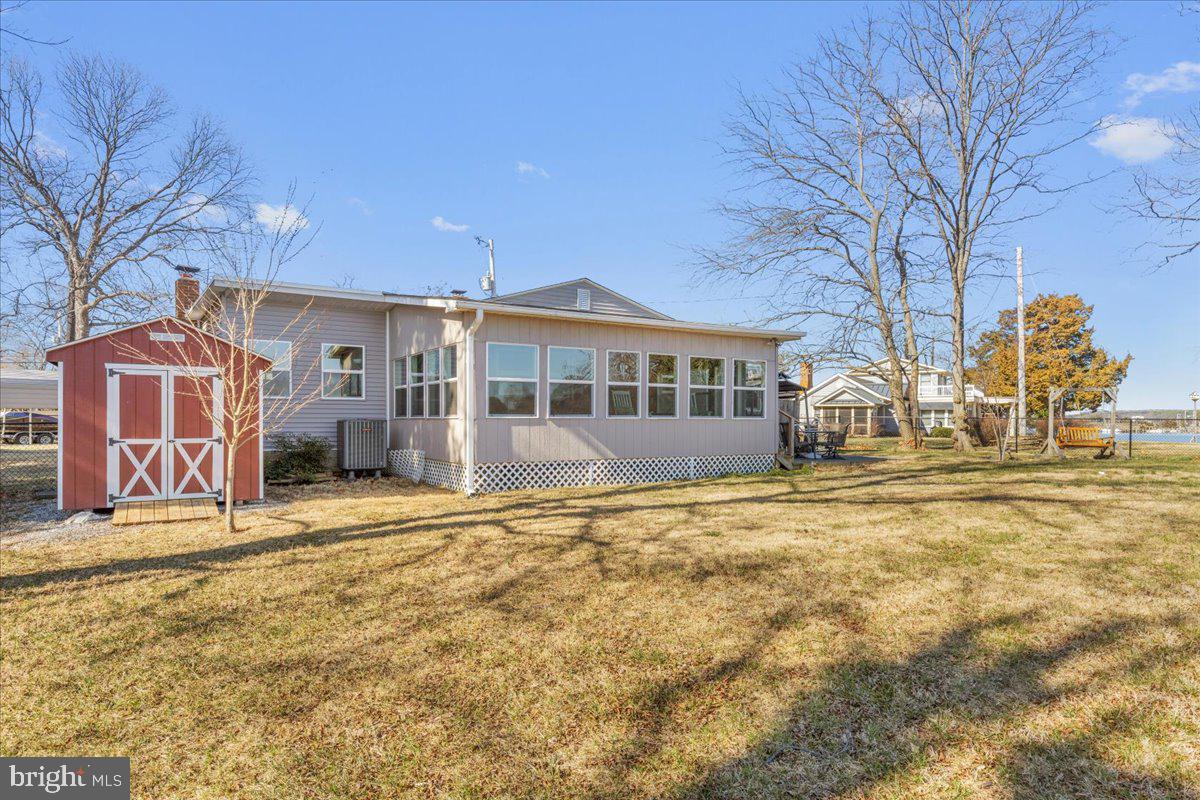 COBB ISLAND - Residential