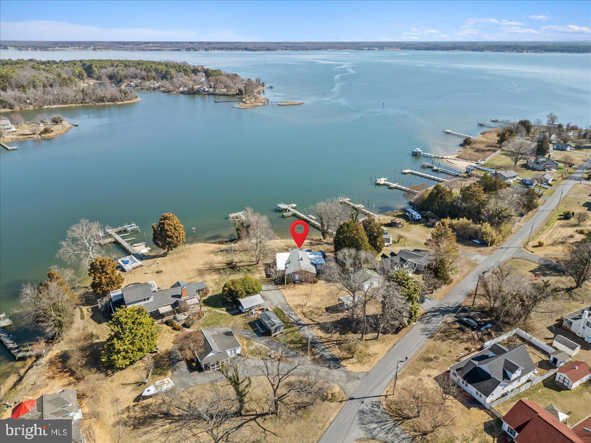 COBB ISLAND - Residential