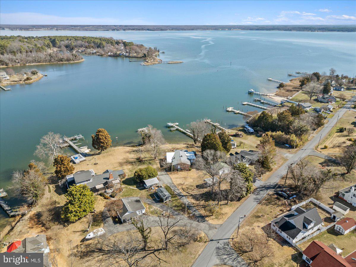 COBB ISLAND - Residential