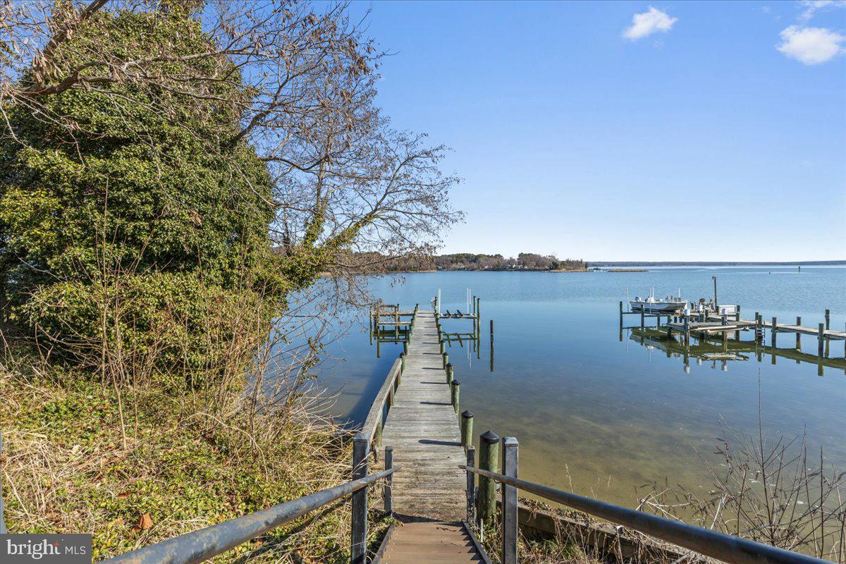 COBB ISLAND - Residential