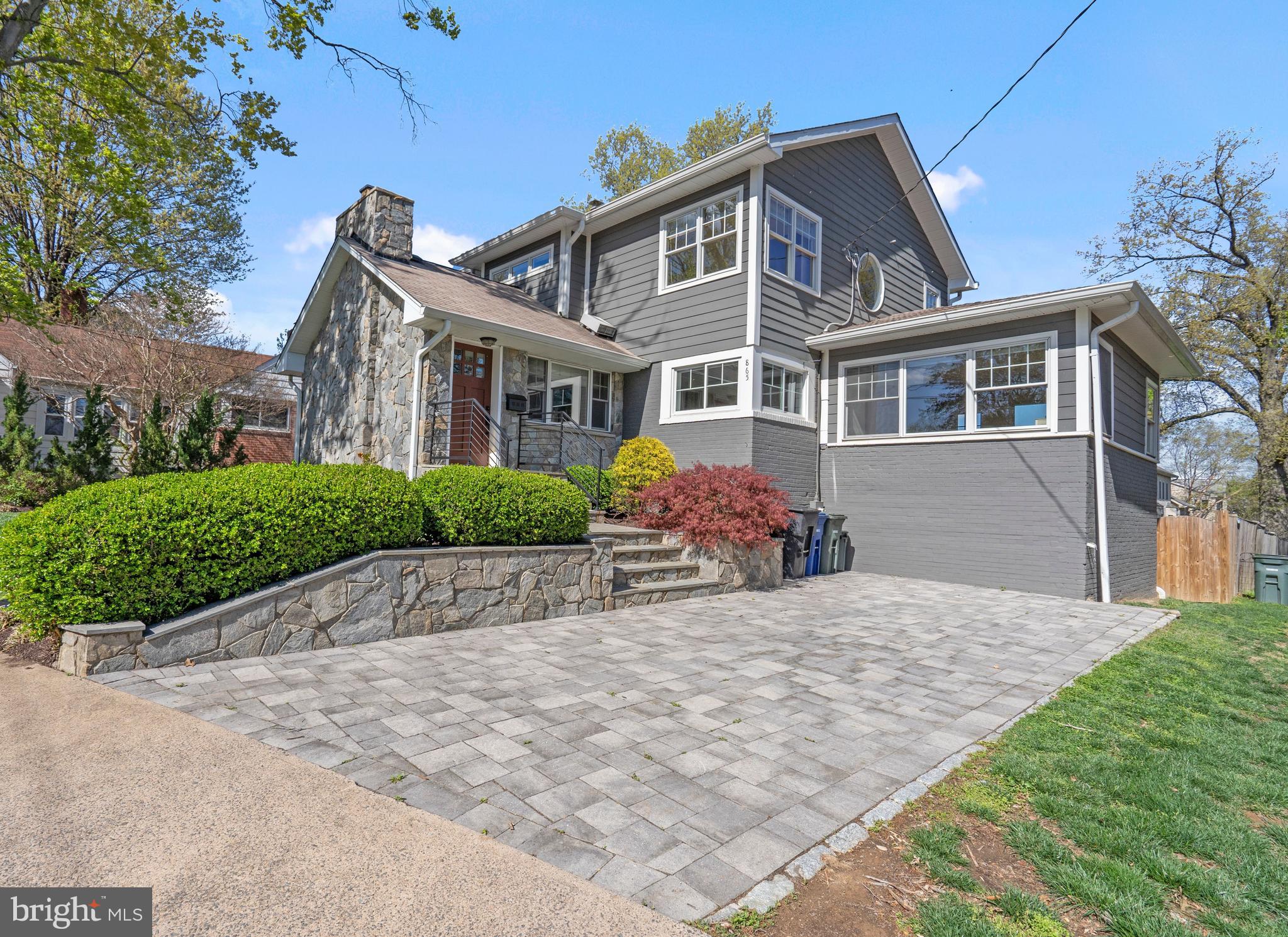 865 N JEFFERSON STREET