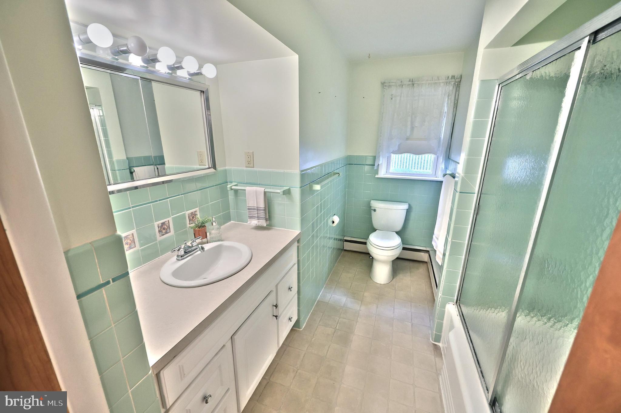 LAKE LEHMAN - Residential