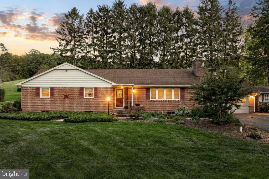 Photo of 5200 Rockery Road, SPRING GROVE, PA 17362 (MLS # PAYK2090200)