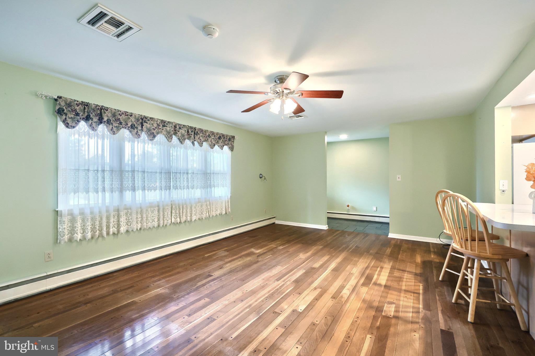 LAKE LEHMAN - Residential