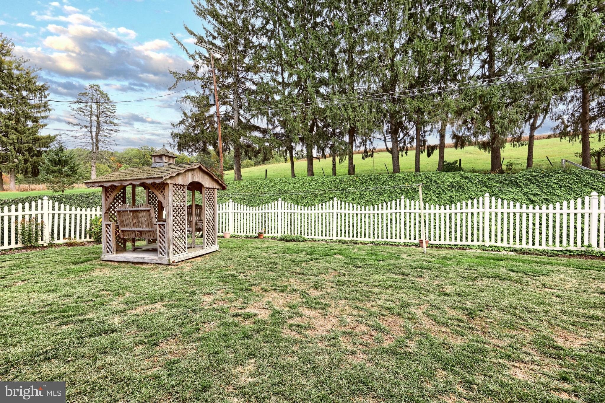 LAKE LEHMAN - Residential